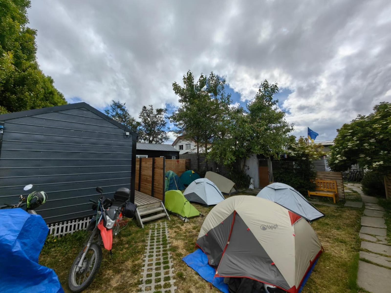 Alojamiento Emilia House y camping view 2