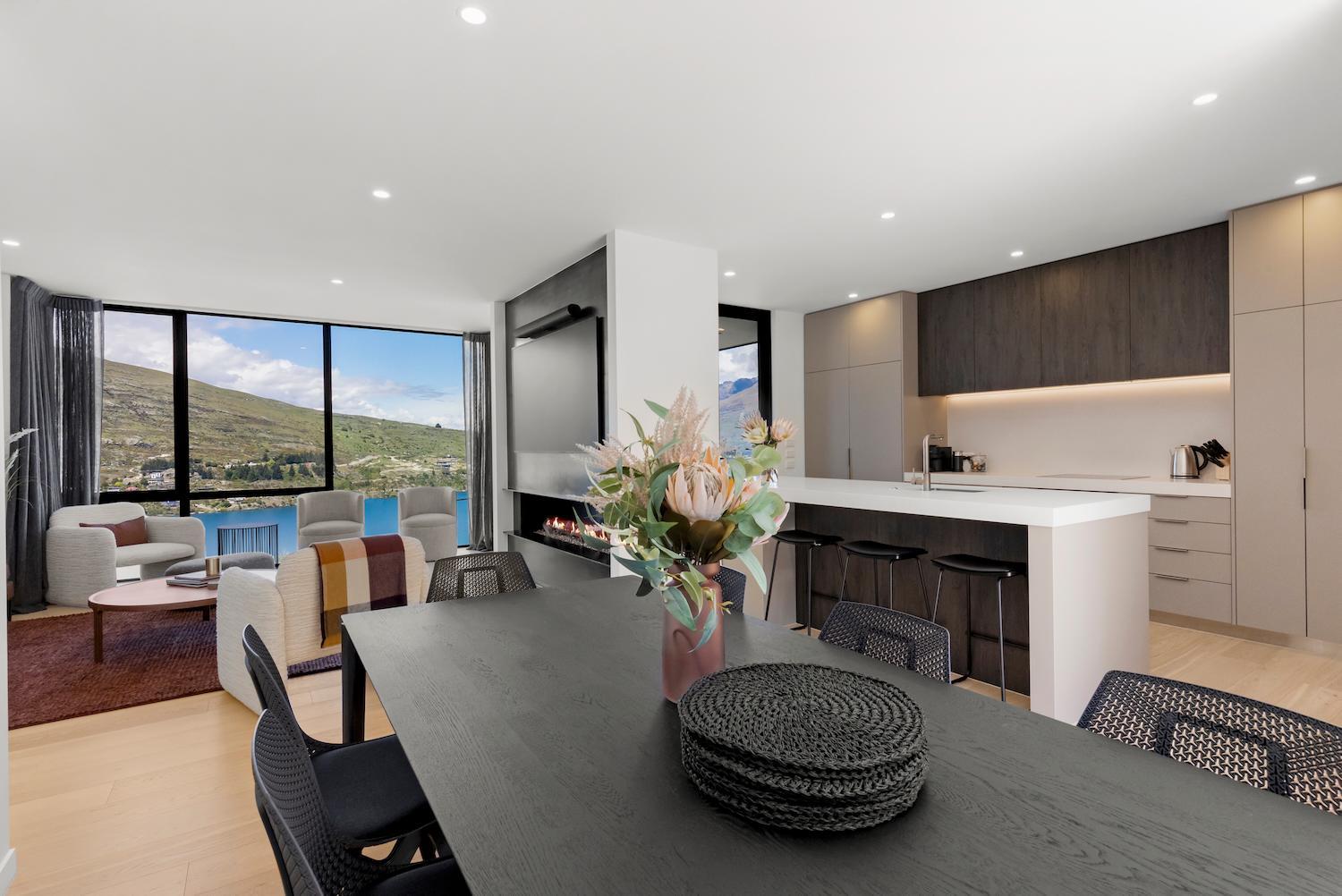 Belle Vue Villa - Stunning Views with Hot Tub view 4