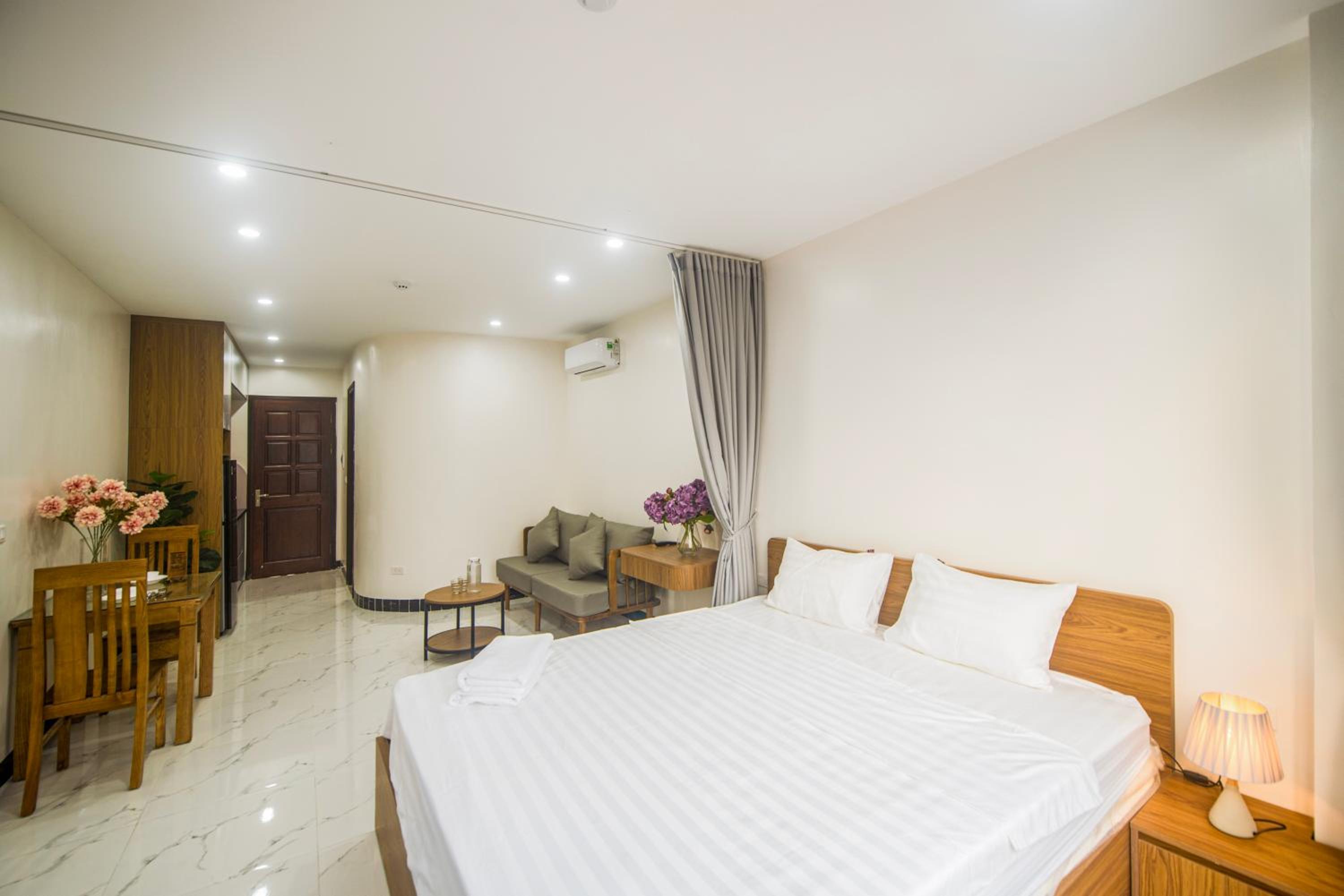 Lily Hometel - Confetti Apartment Nguyễn Công Trứ