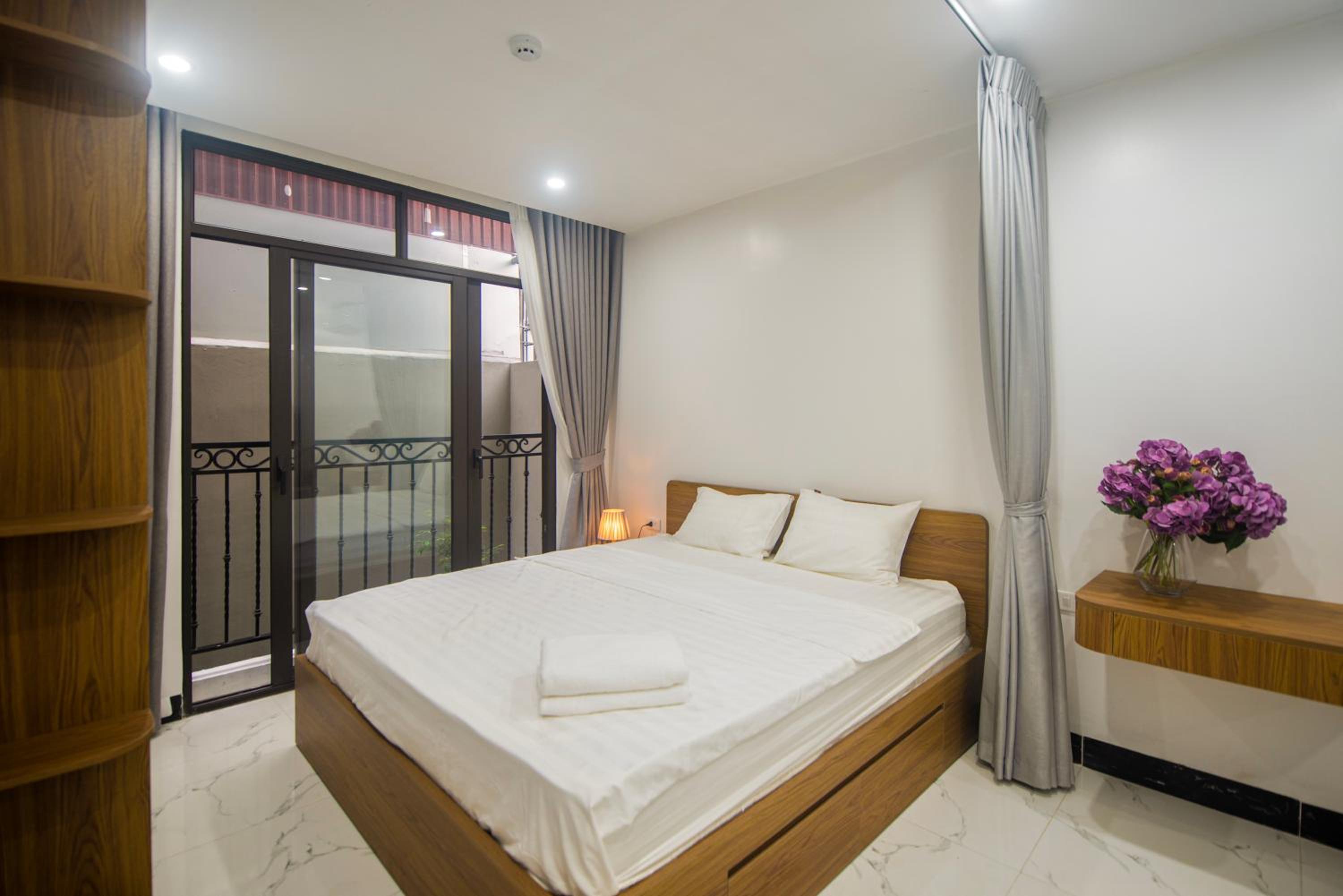 Lily Hometel - Confetti Apartment Nguyễn Công Trứ