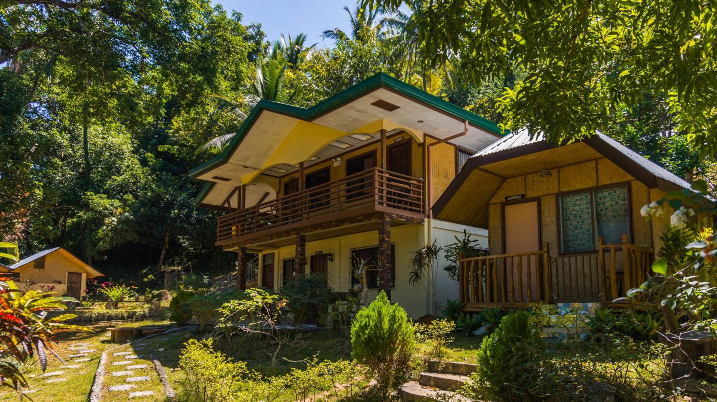 High Chaparral Cottages view 4