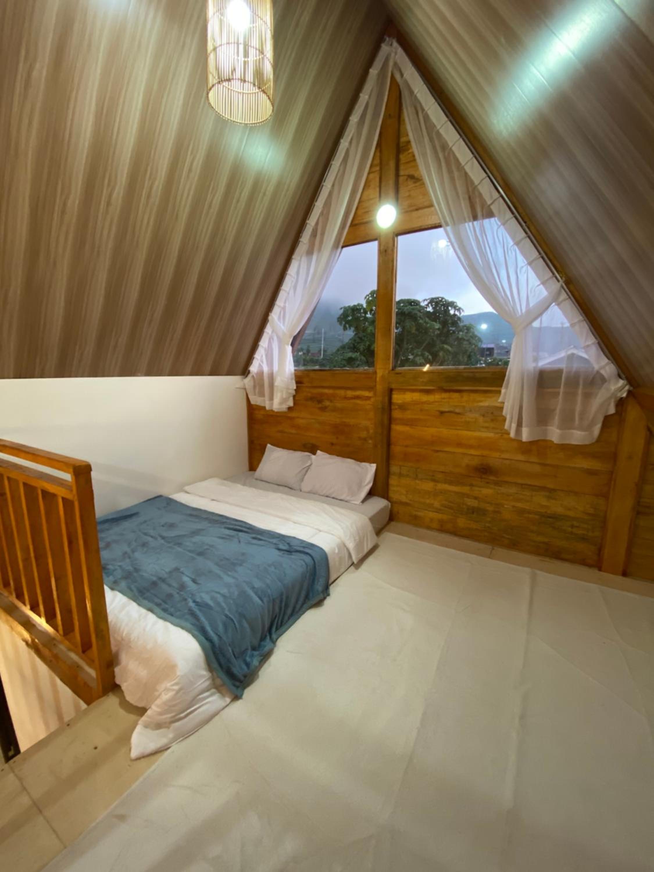 Martos villa dieng view 5