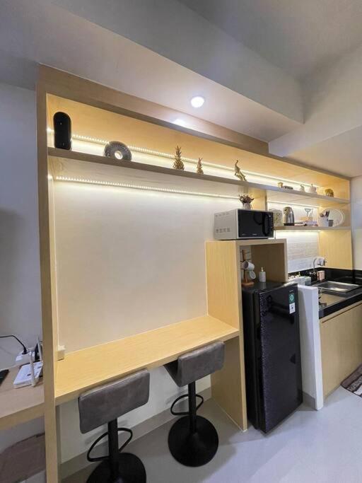 1BR ALTUZ Apartment by MJ Property
