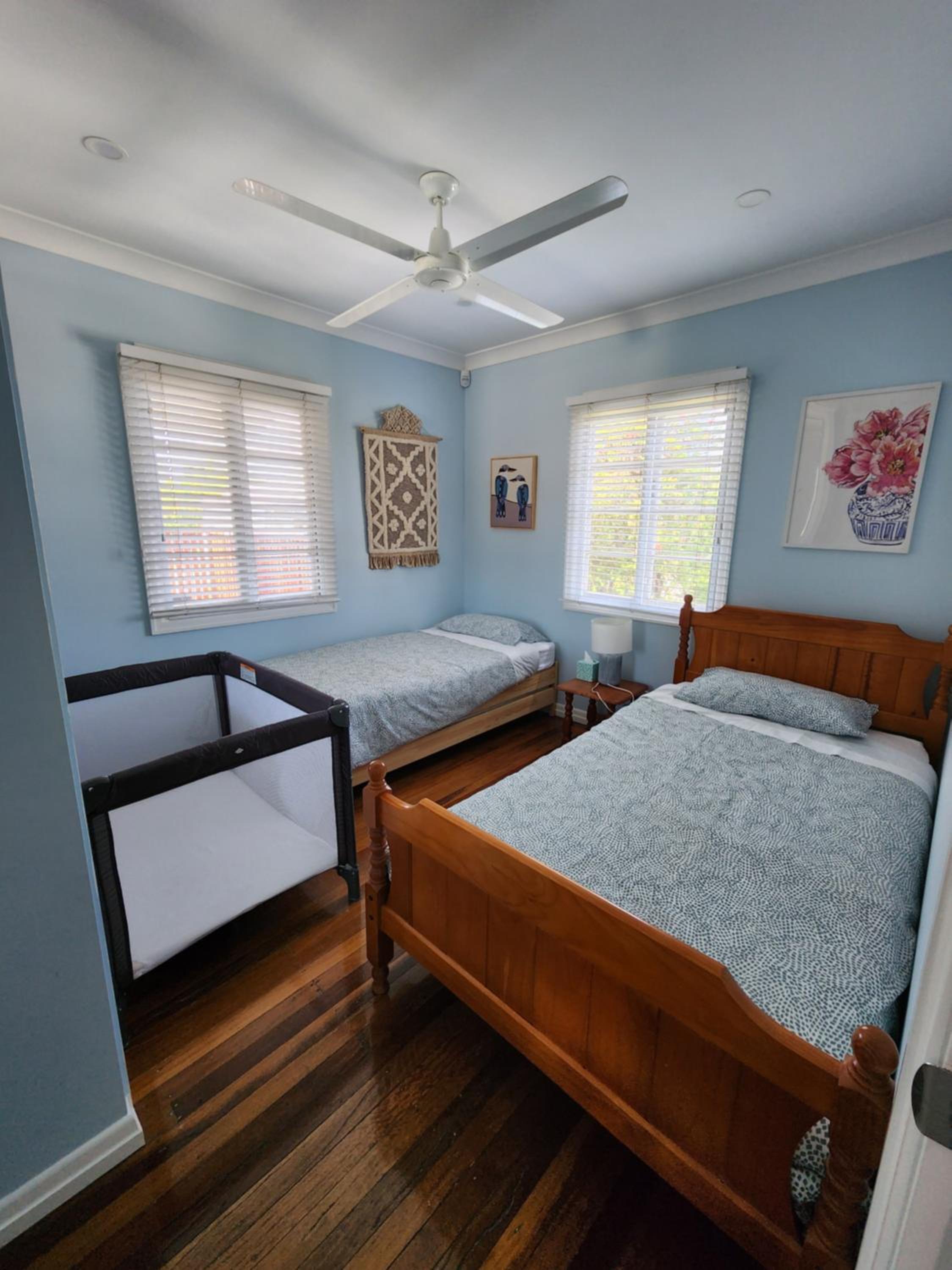 OXLEY Mineral Pool & Private Home suburbanSTAY