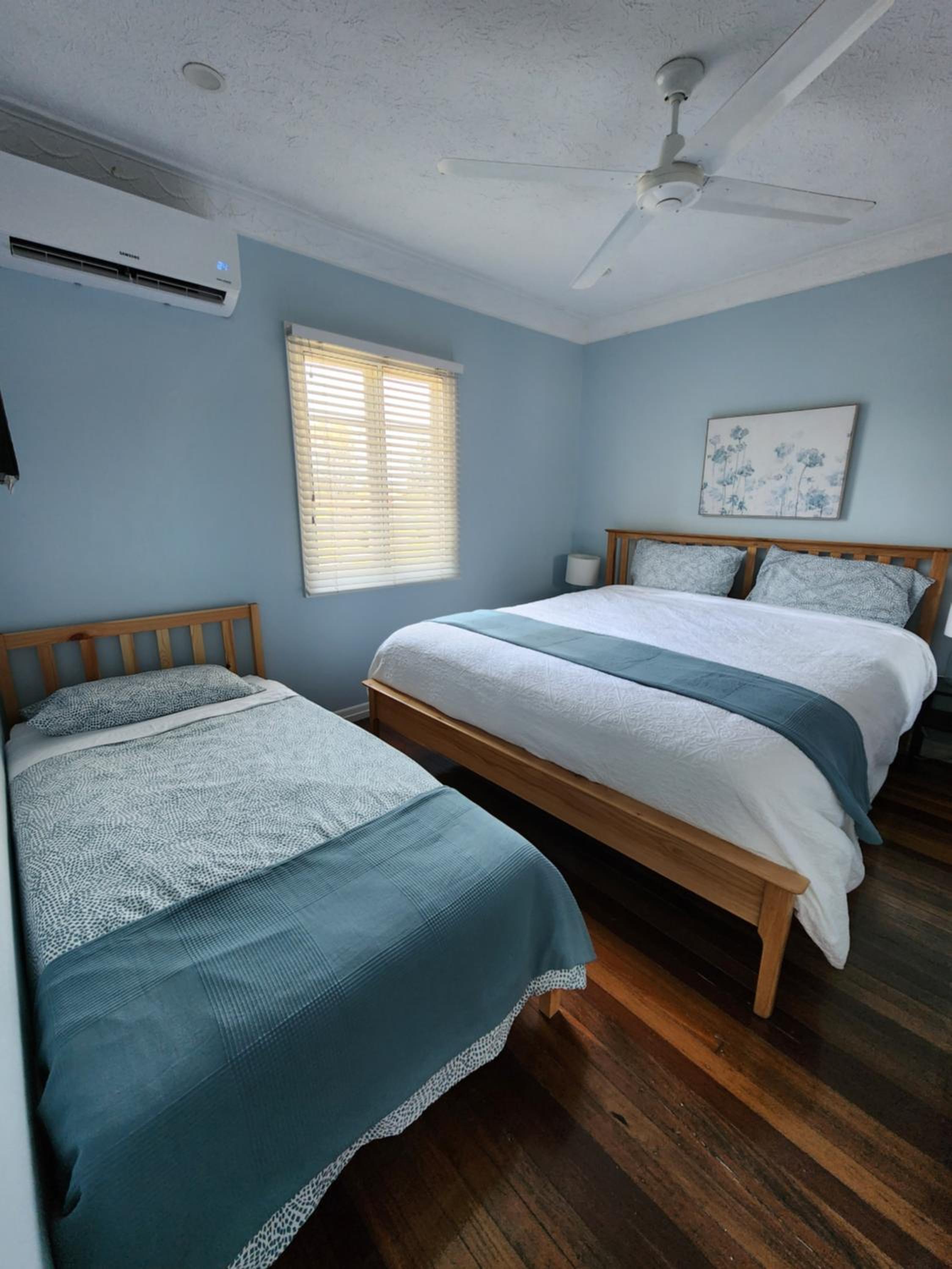 OXLEY Mineral Pool & Private Home suburbanSTAY
