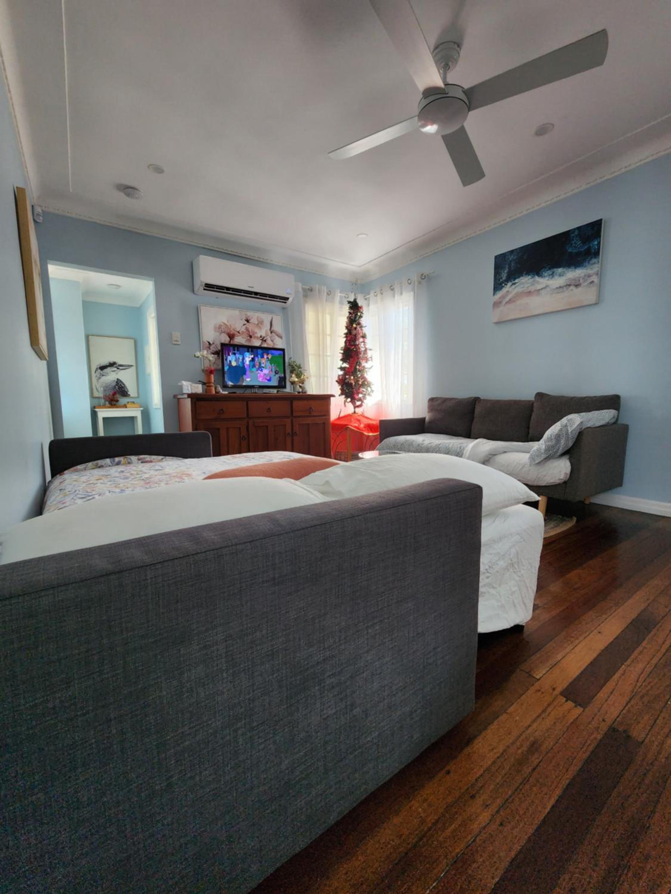 OXLEY Mineral Pool & Private Home suburbanSTAY