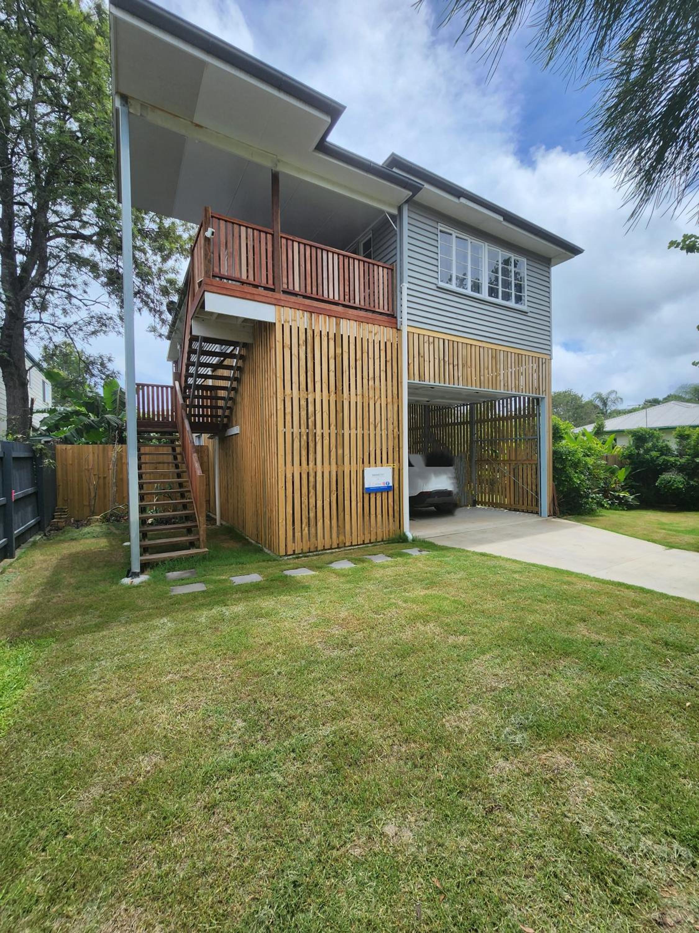 OXLEY Mineral Pool & Private Home suburbanSTAY