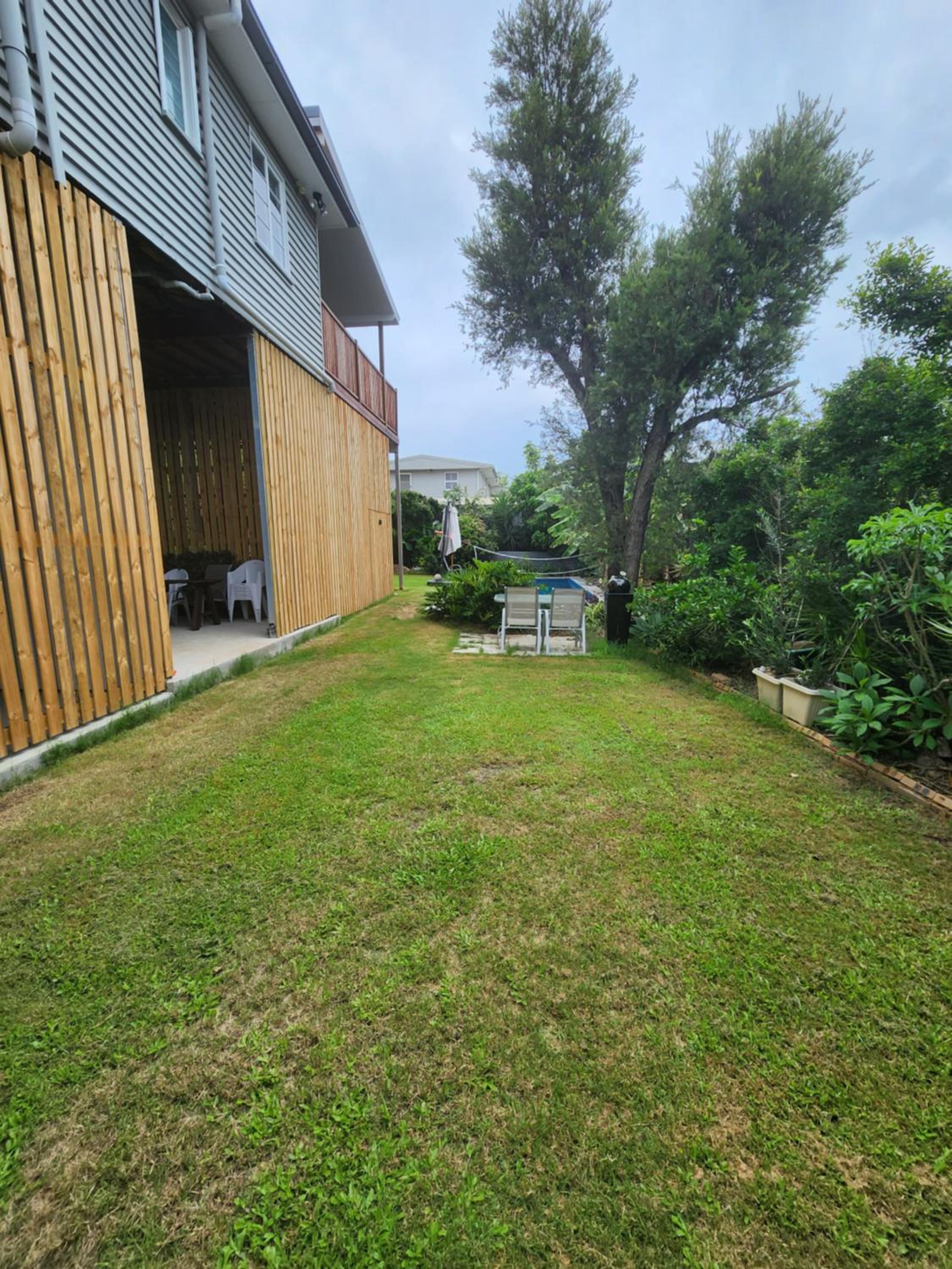OXLEY Mineral Pool & Private Home suburbanSTAY
