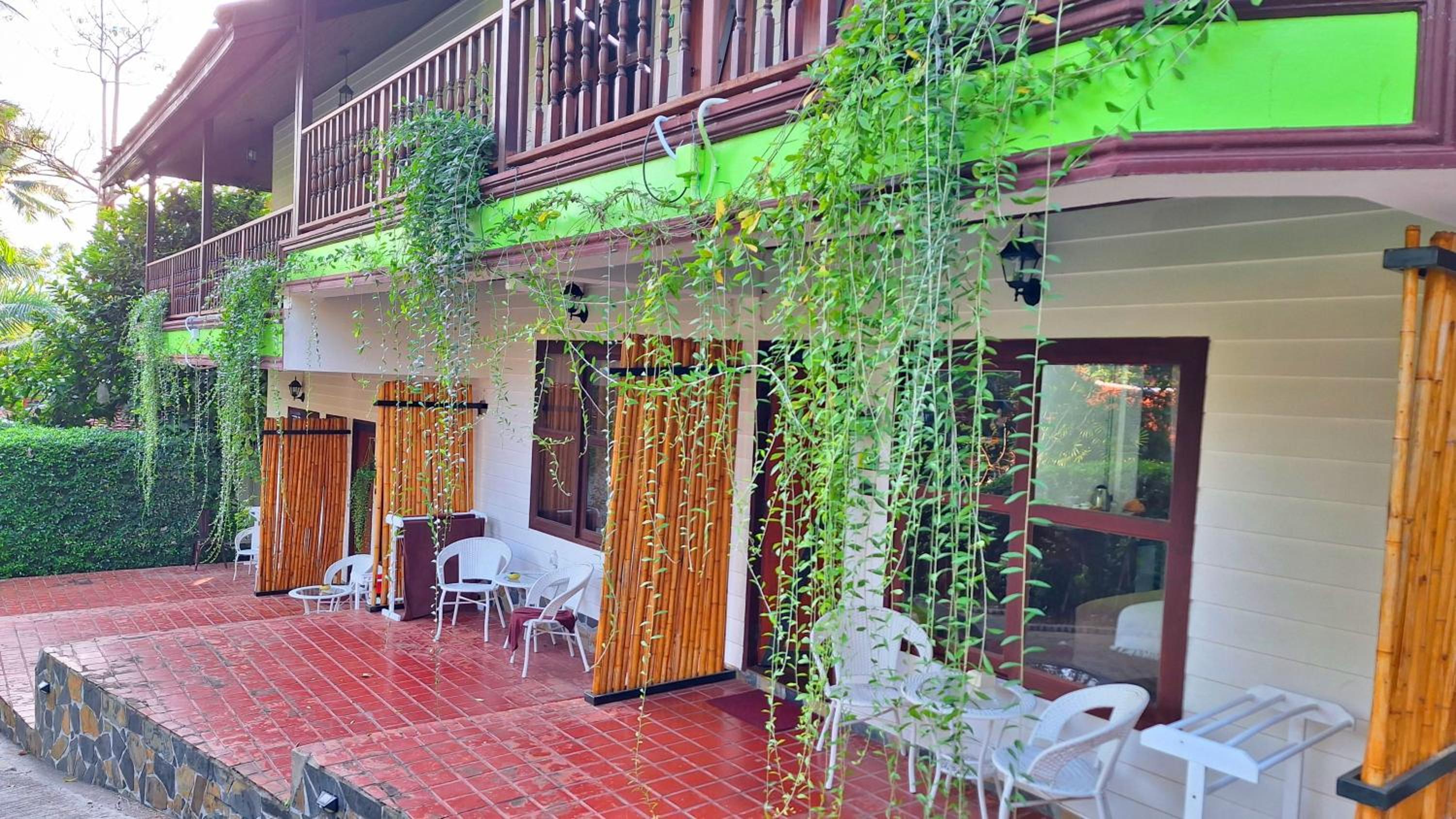 Alpha Gay Resort & Spa - Men Only
