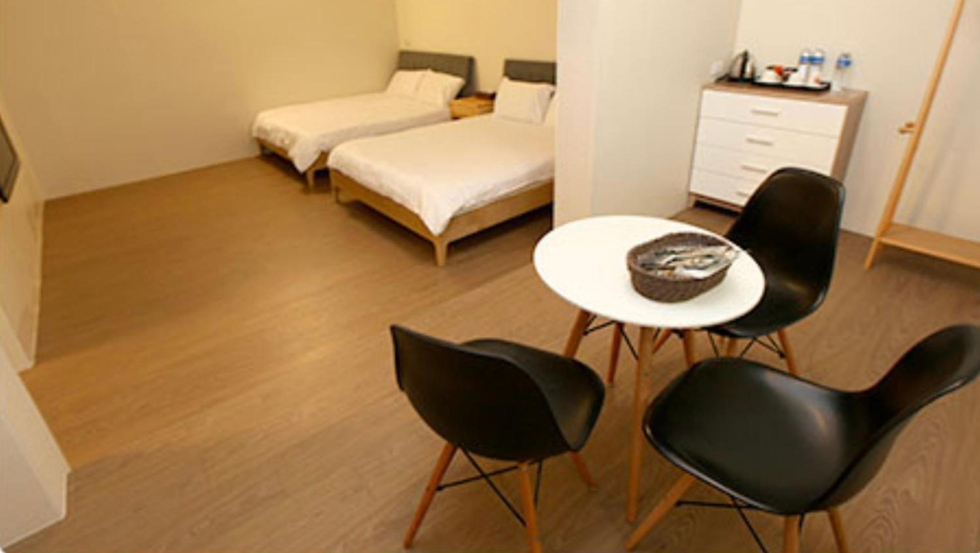 hotel room