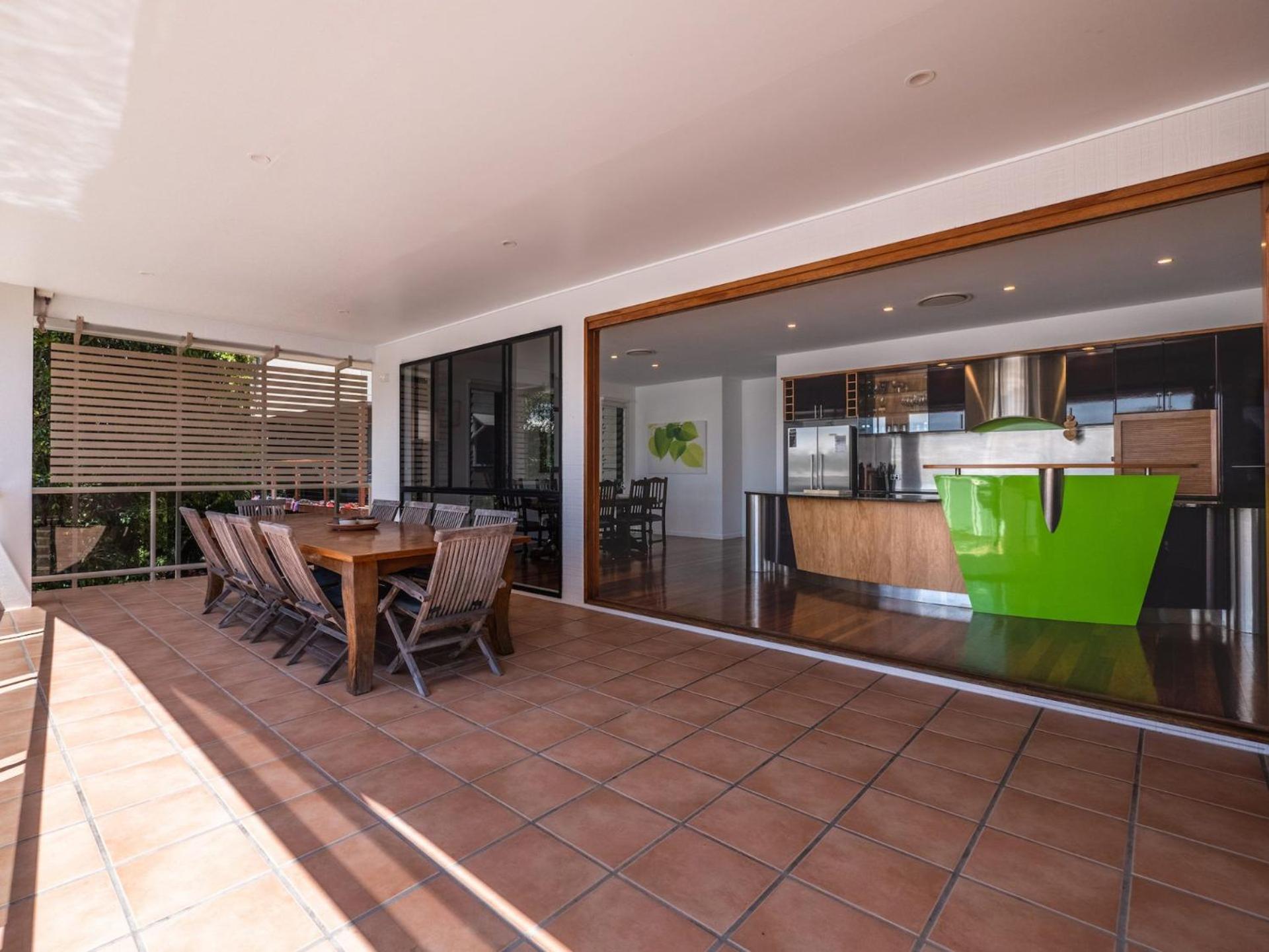 Campbell St 11 Moffat Beach