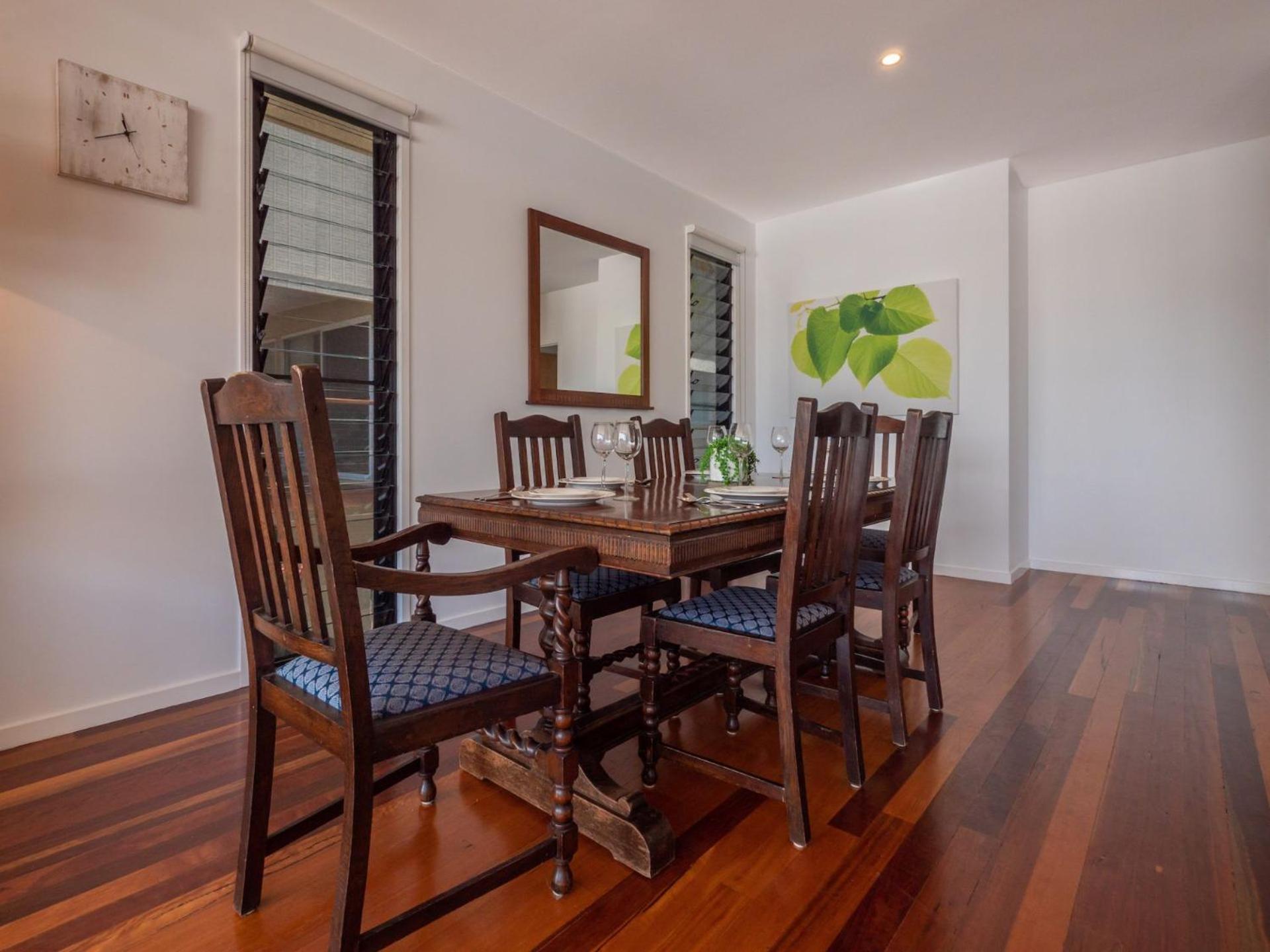 Campbell St 11 Moffat Beach