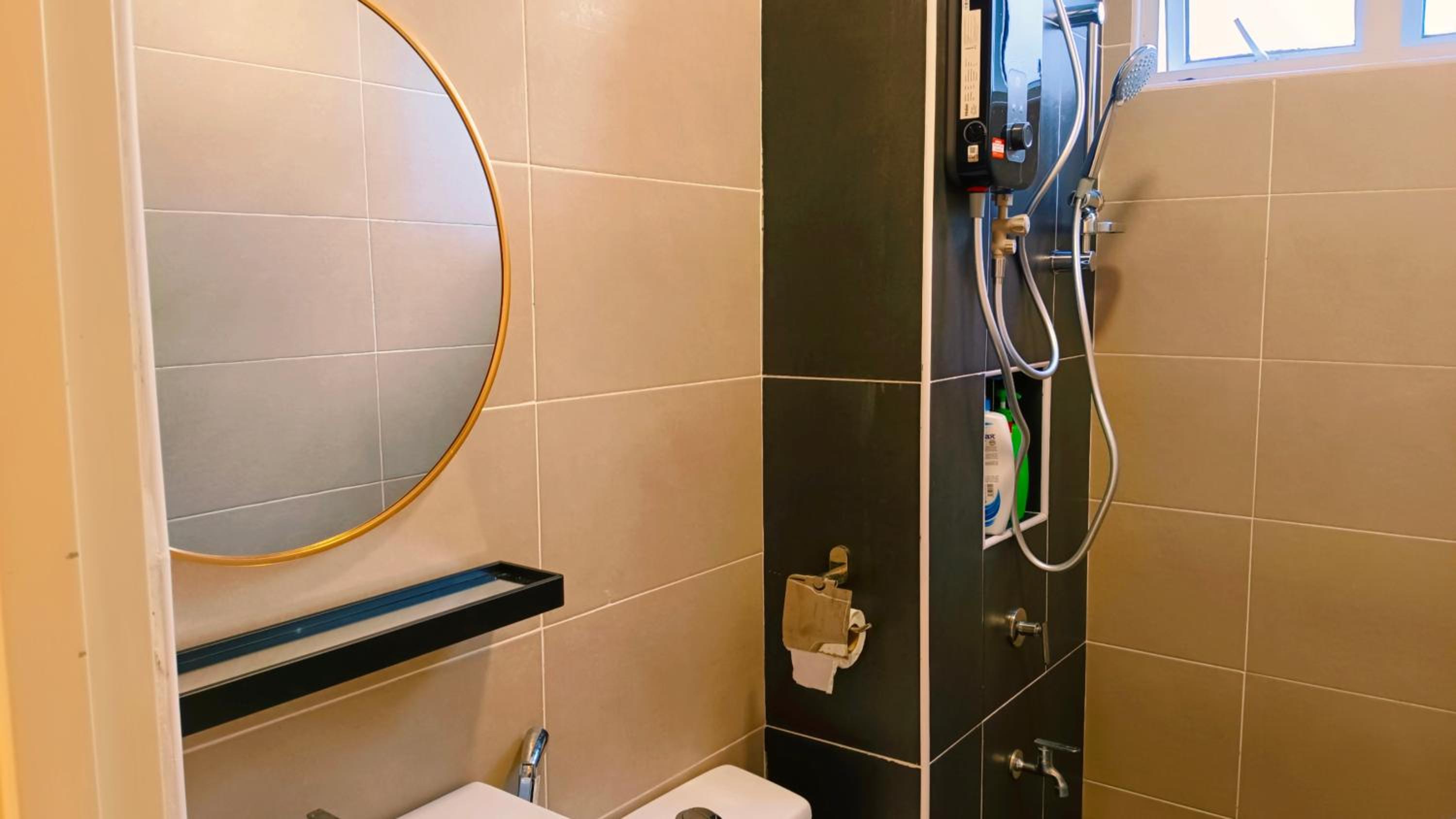 Kulai D'Putra Suites 1min to ioiMall near JPO, Senai Airport photo 3