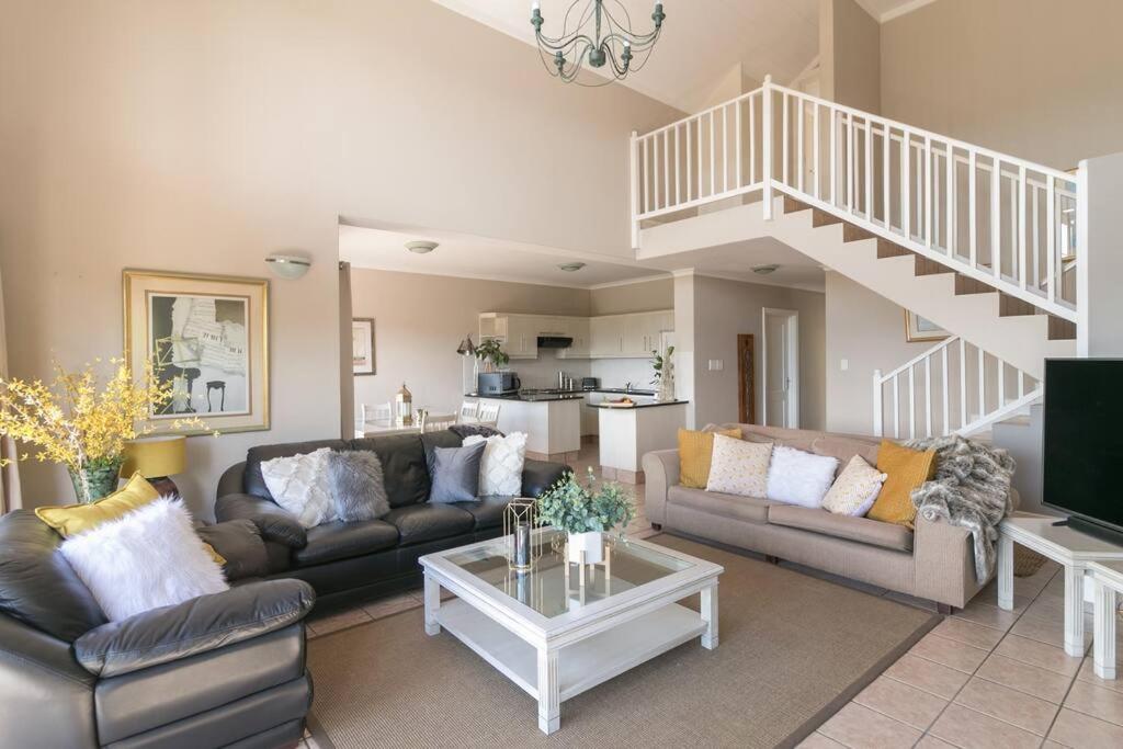 Pezula Villa- large, spacious and affordable!