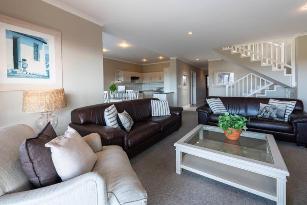 Pezula Villa- large, spacious and affordable!