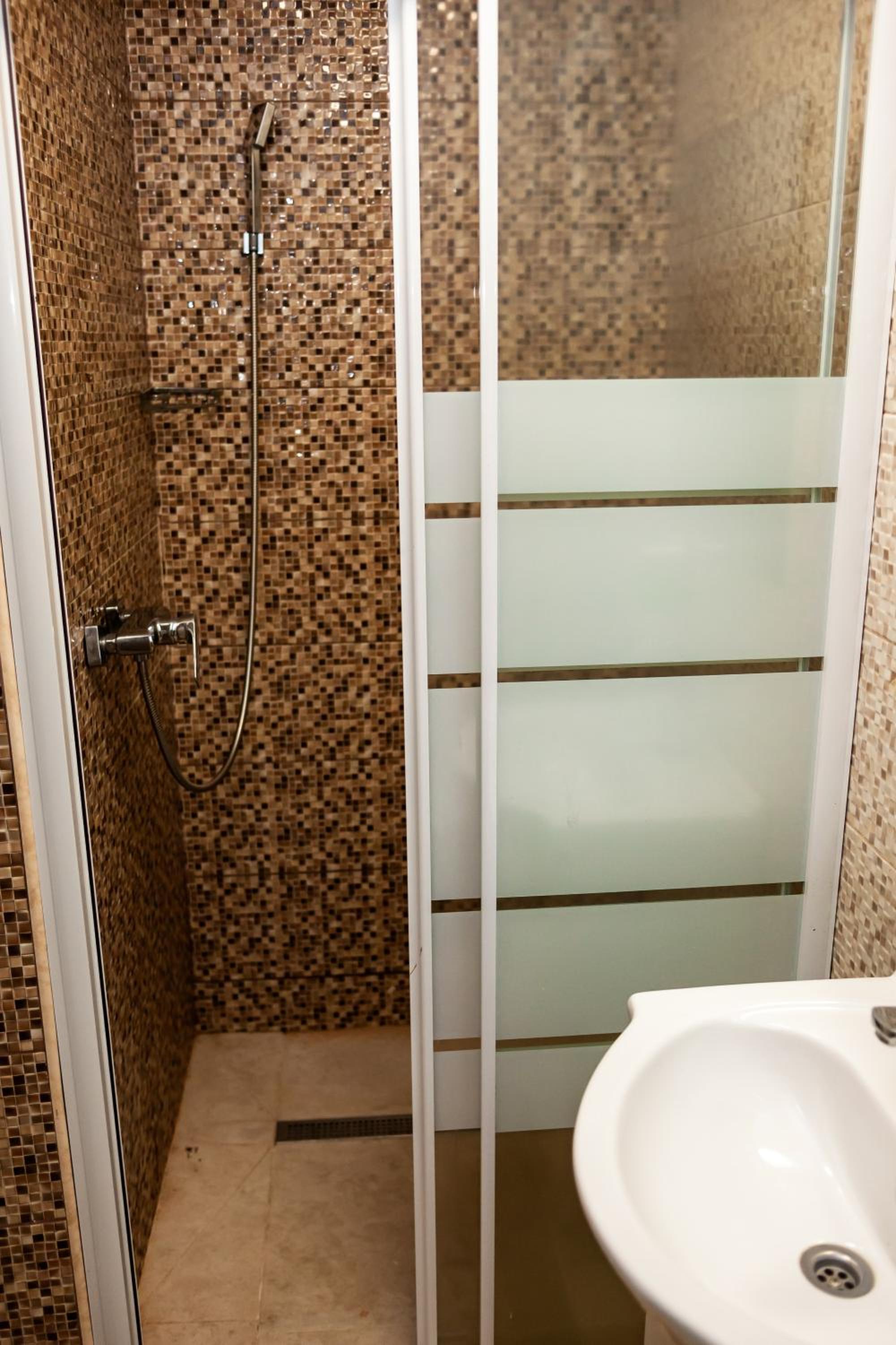 Photo 80
