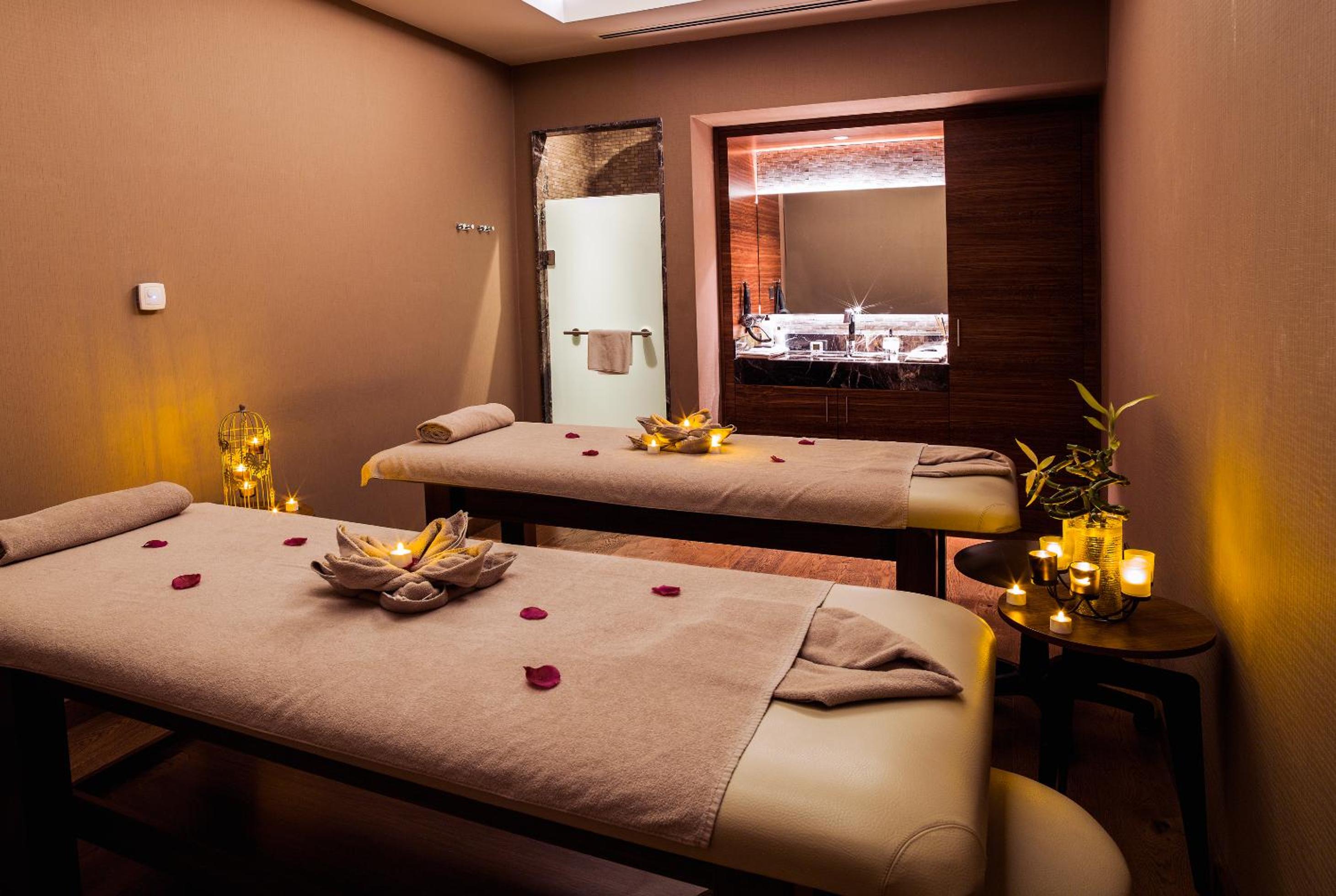 Movenpick Hotel Ankara - Image 21