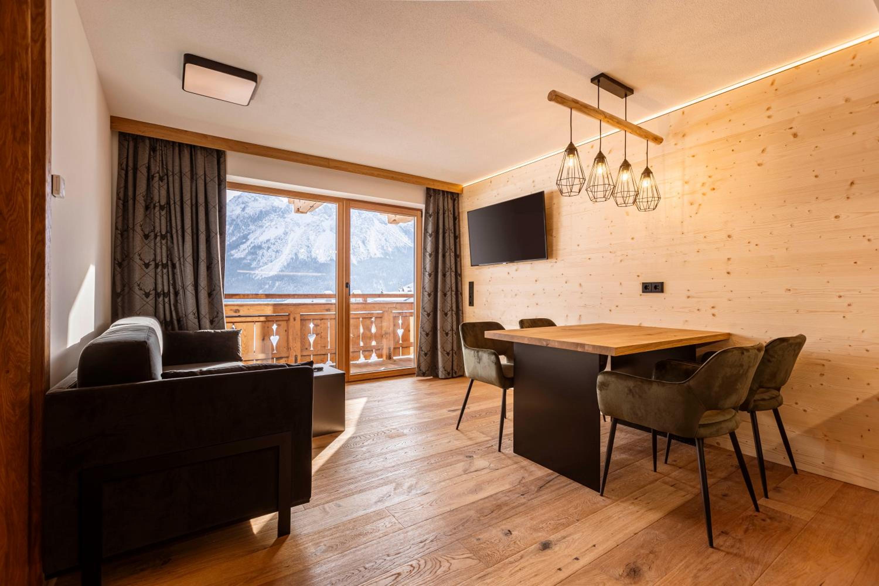 Zugspitz Suites Lermoos by ALPS RESORTS