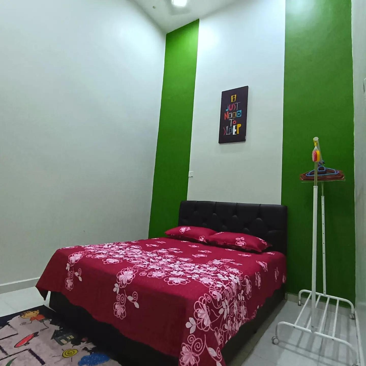 Ebnur Homestay photo 7