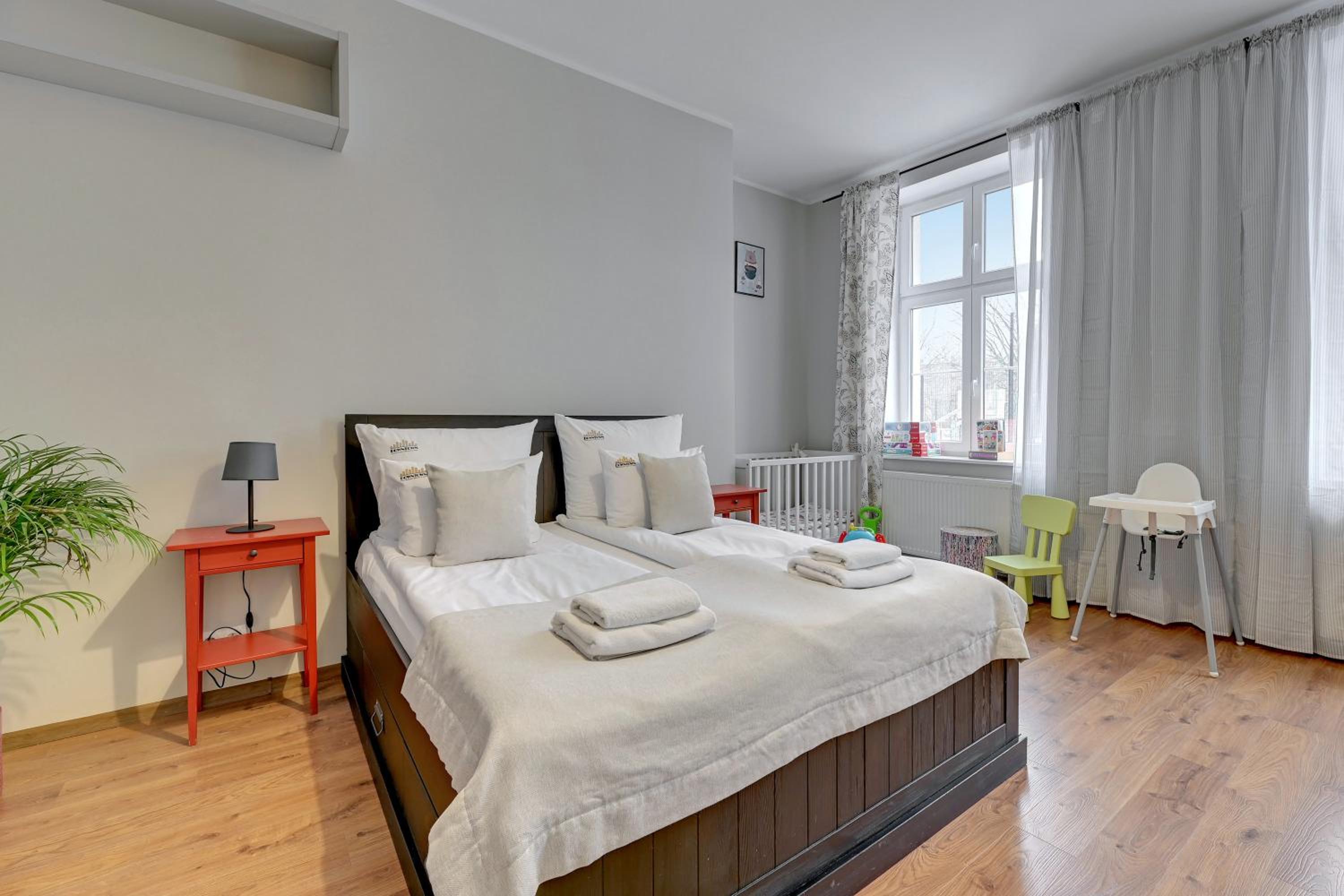 City Center, Art House & Family Stay by Downtown Apartments