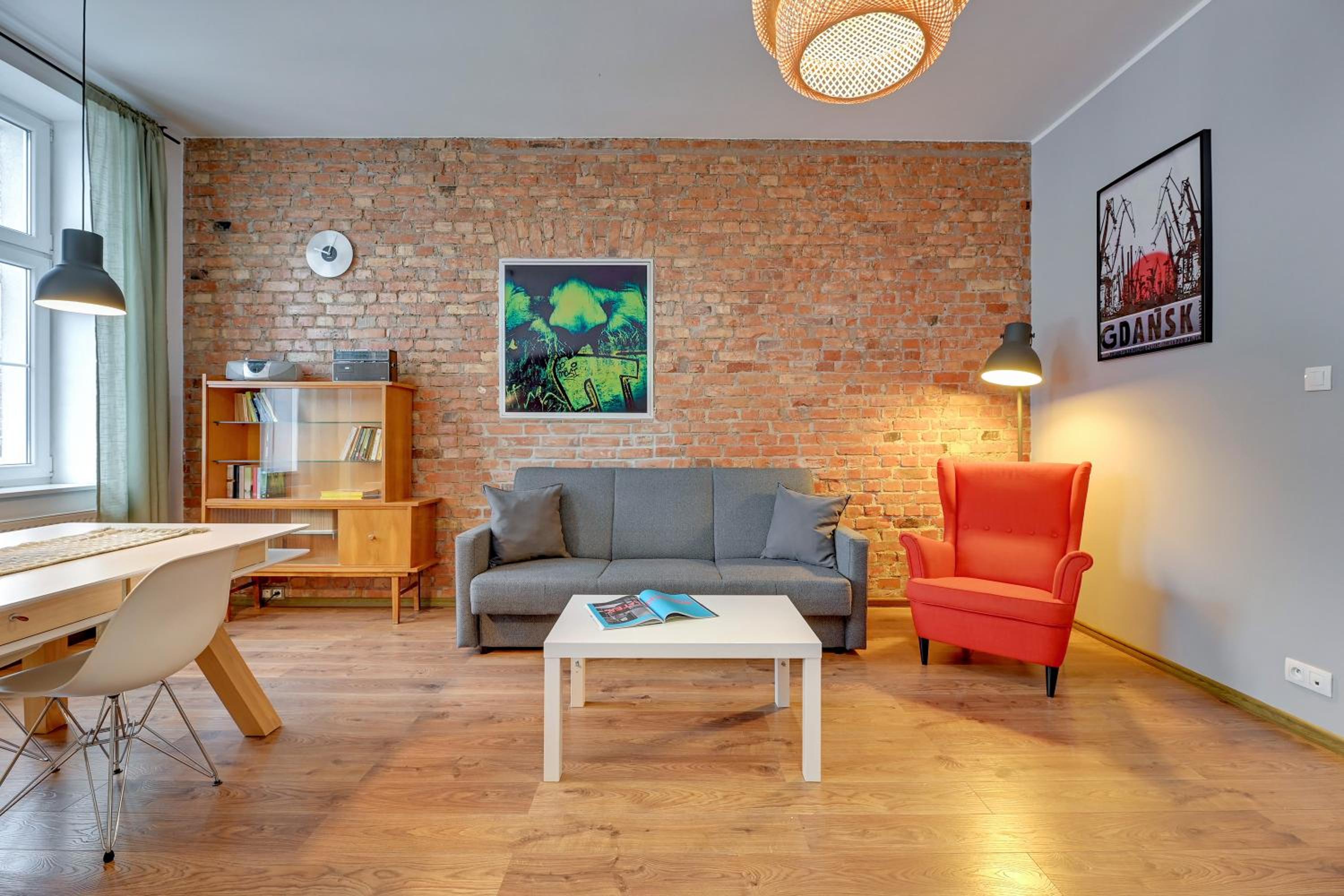 City Center, Art House & Family Stay by Downtown Apartments
