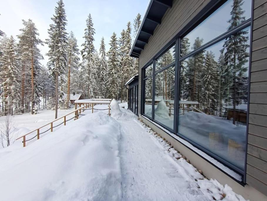 Holiday home with outdoor Jacuzzi and Sauna