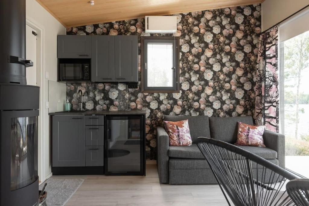 Holiday home with outdoor Jacuzzi and Sauna