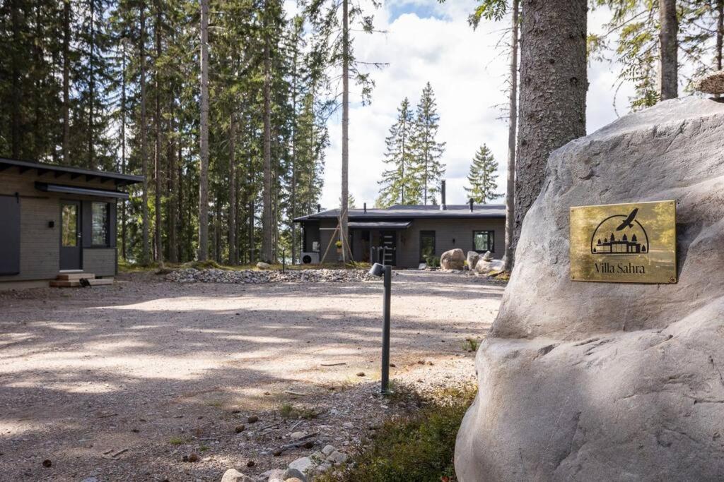 Holiday home with outdoor Jacuzzi and Sauna