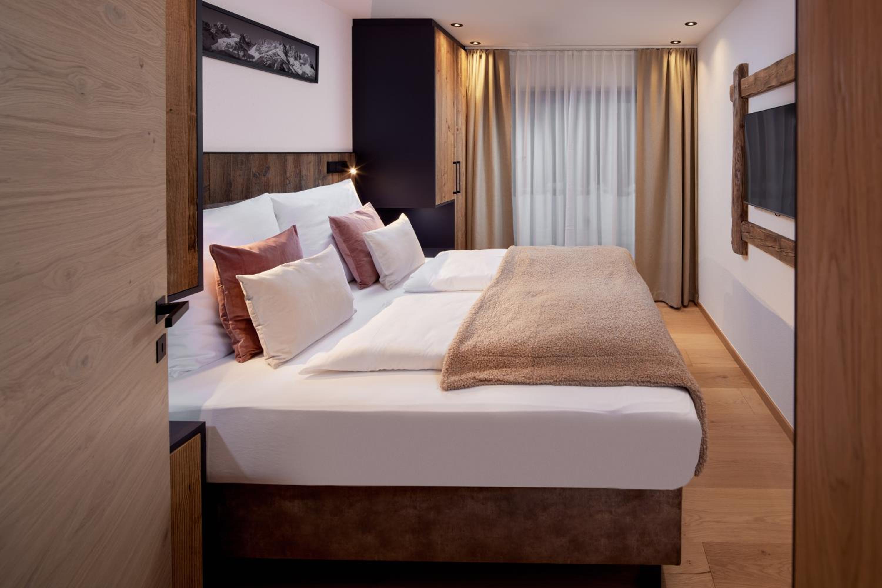 Alpin Residenzen Eichenheim Aurach bei Kitzbühel by Alpina-Holiday