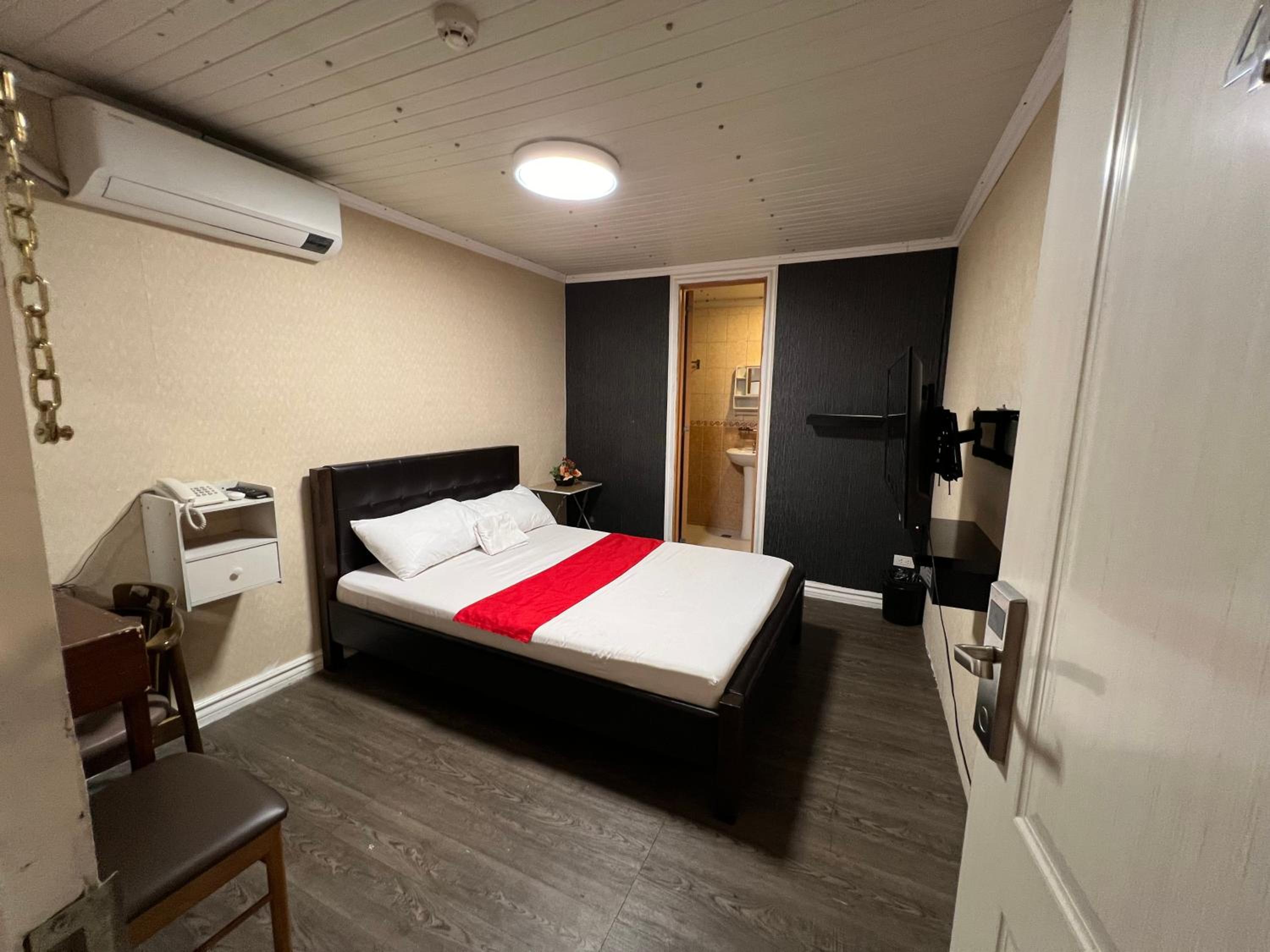 furutech hostel