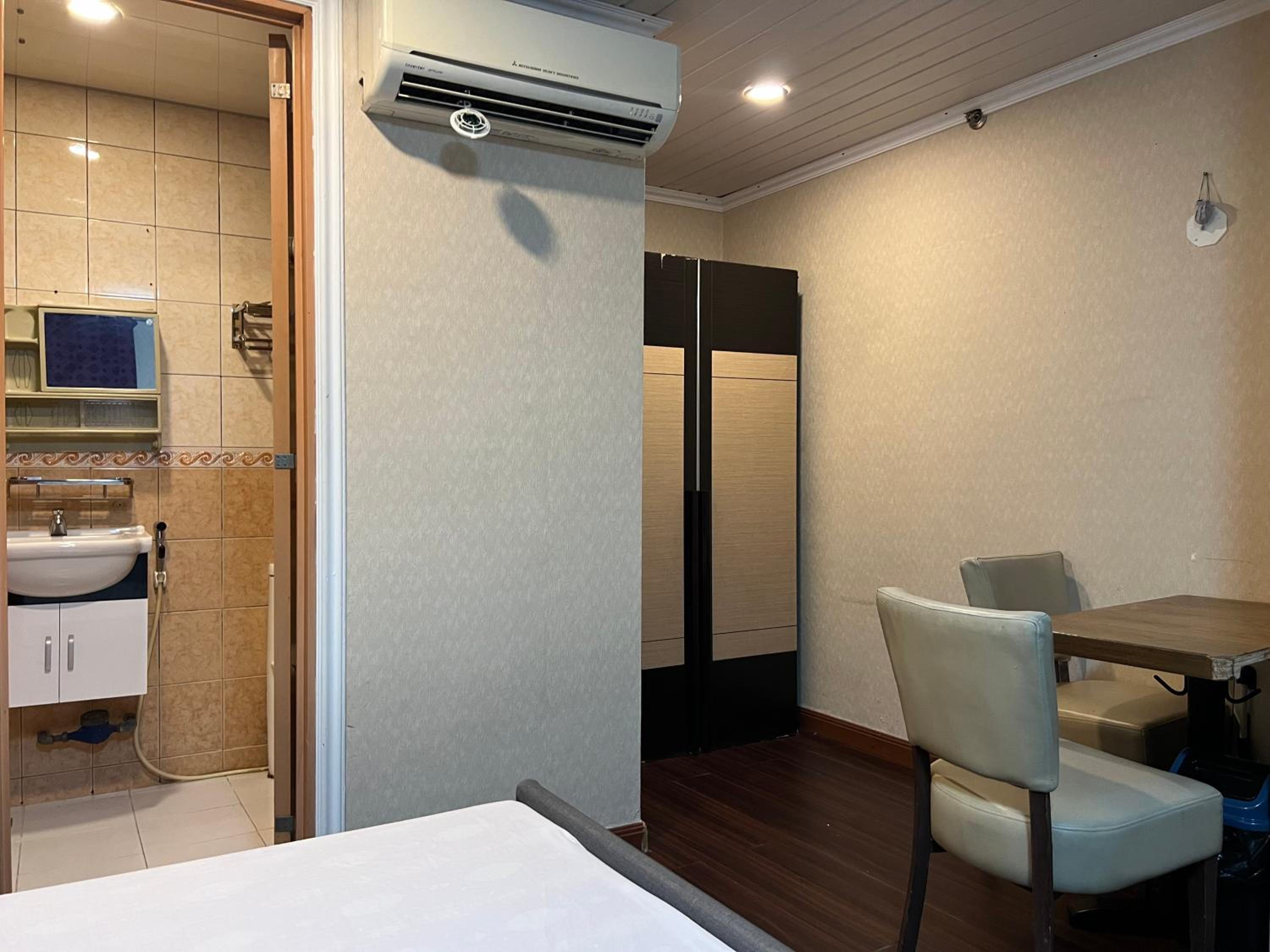 furutech hostel