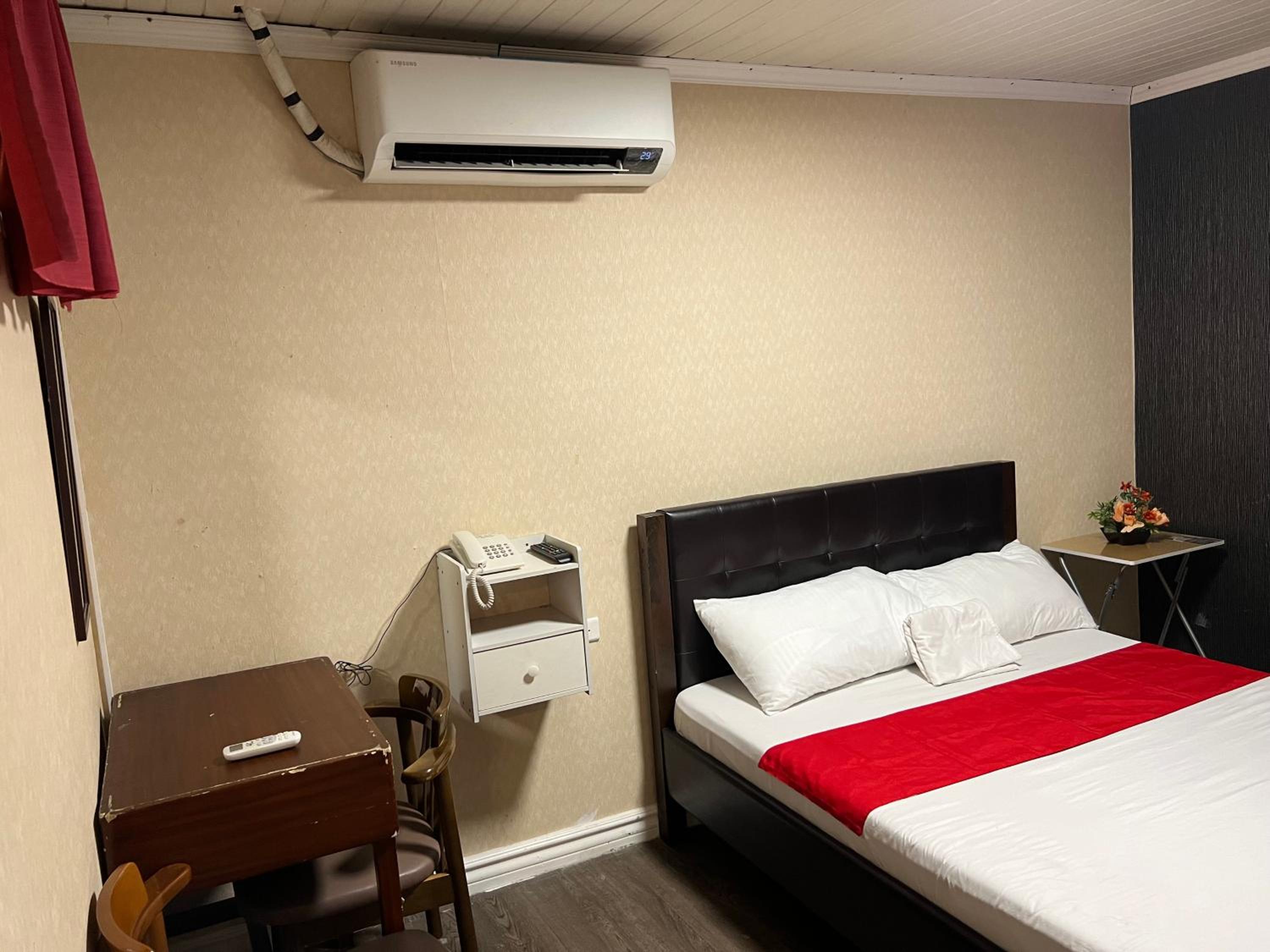 furutech hostel