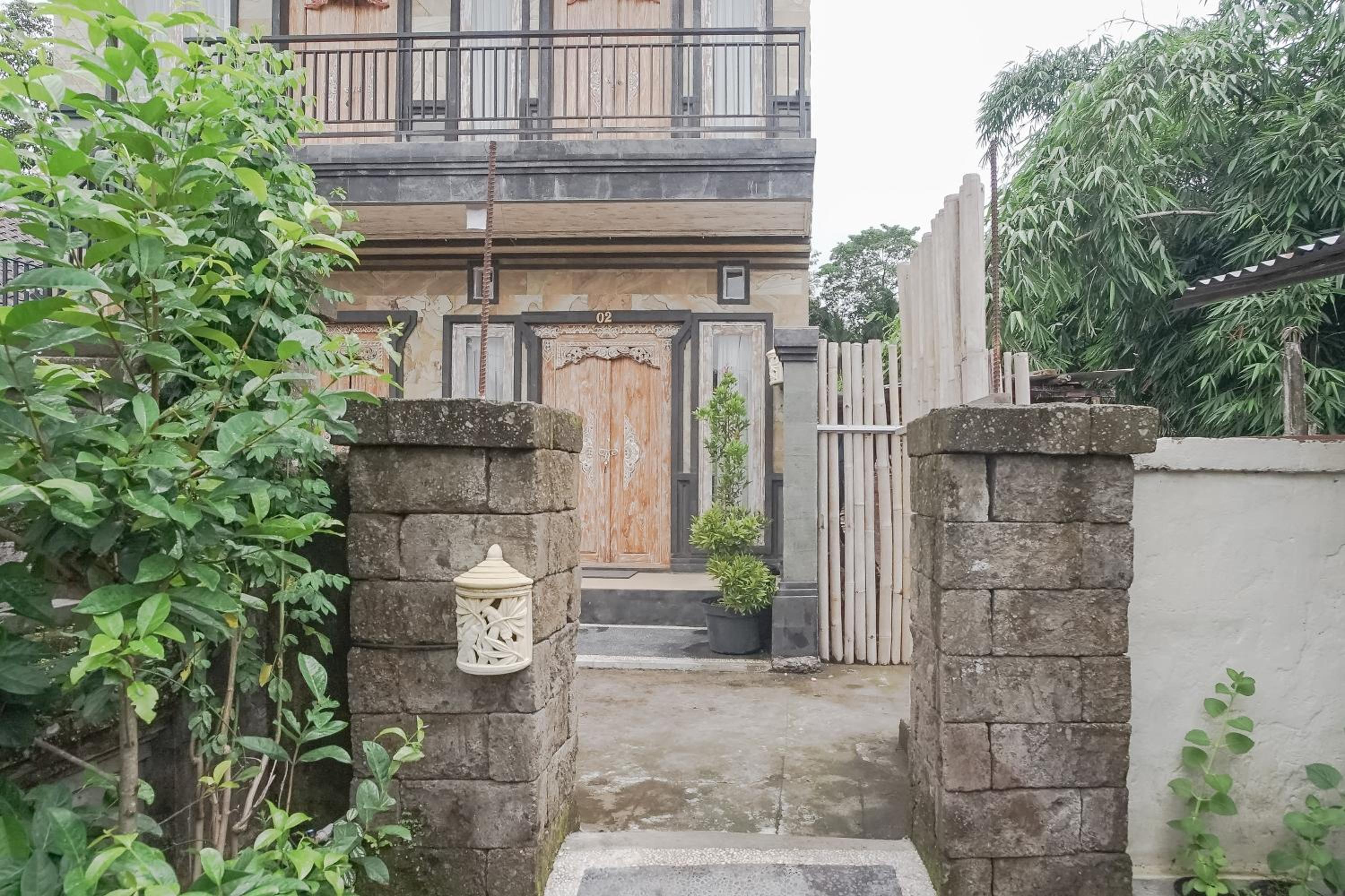 Giri Krisna Guest House view 2