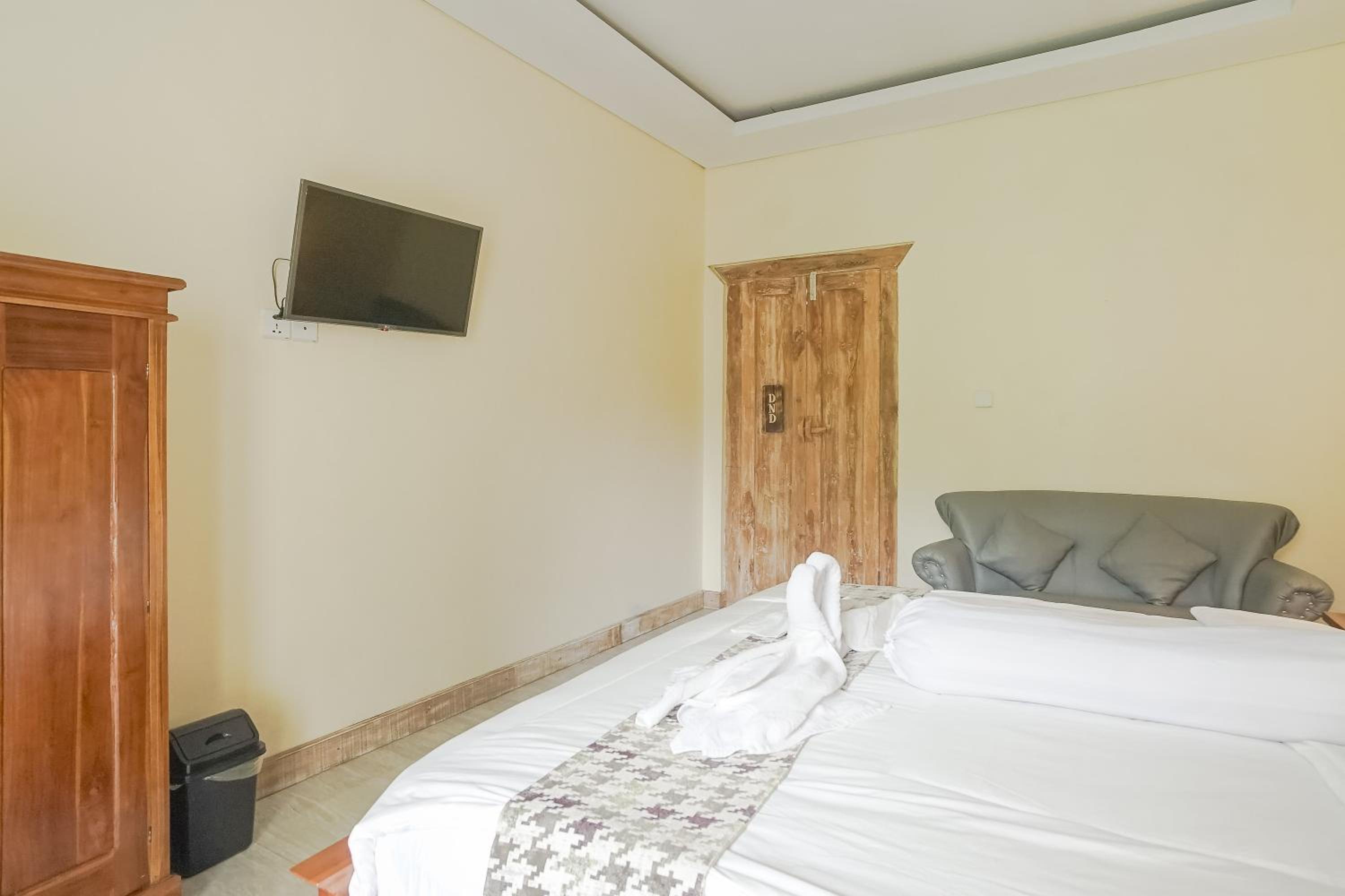 Giri Krisna Guest House view 5