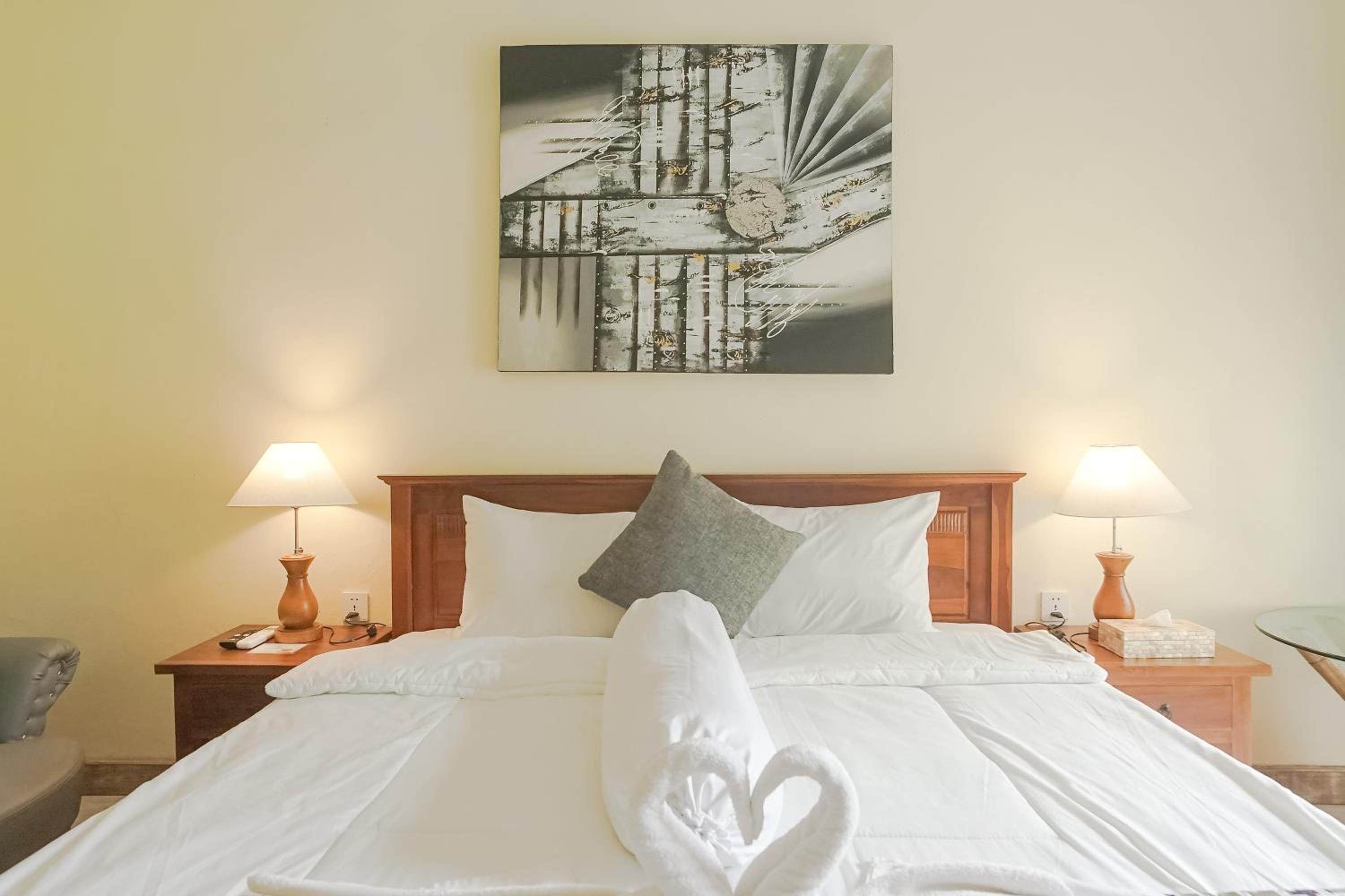 Giri Krisna Guest House view 3