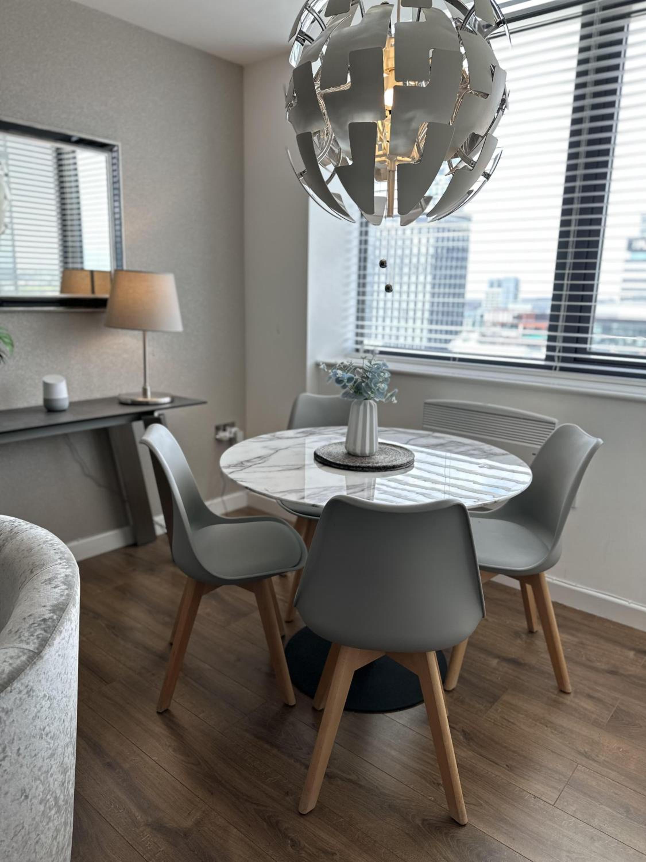 Stunning two bed city Center apartment view 2