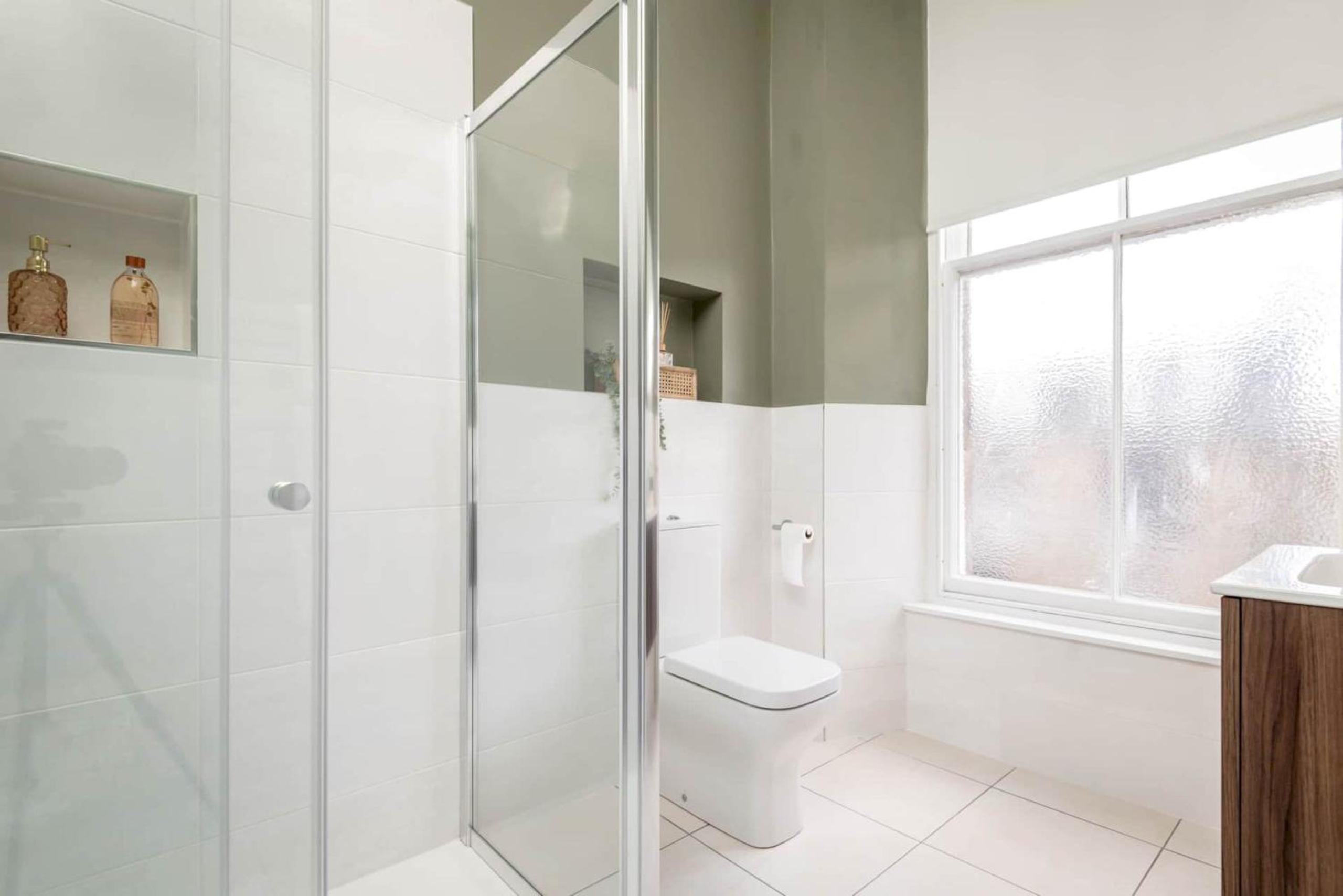 Skye Sands - Alexandra Penthouse No 11 view 2