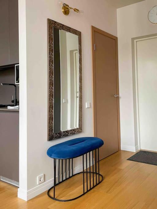 Modern Center Studio Apartment
