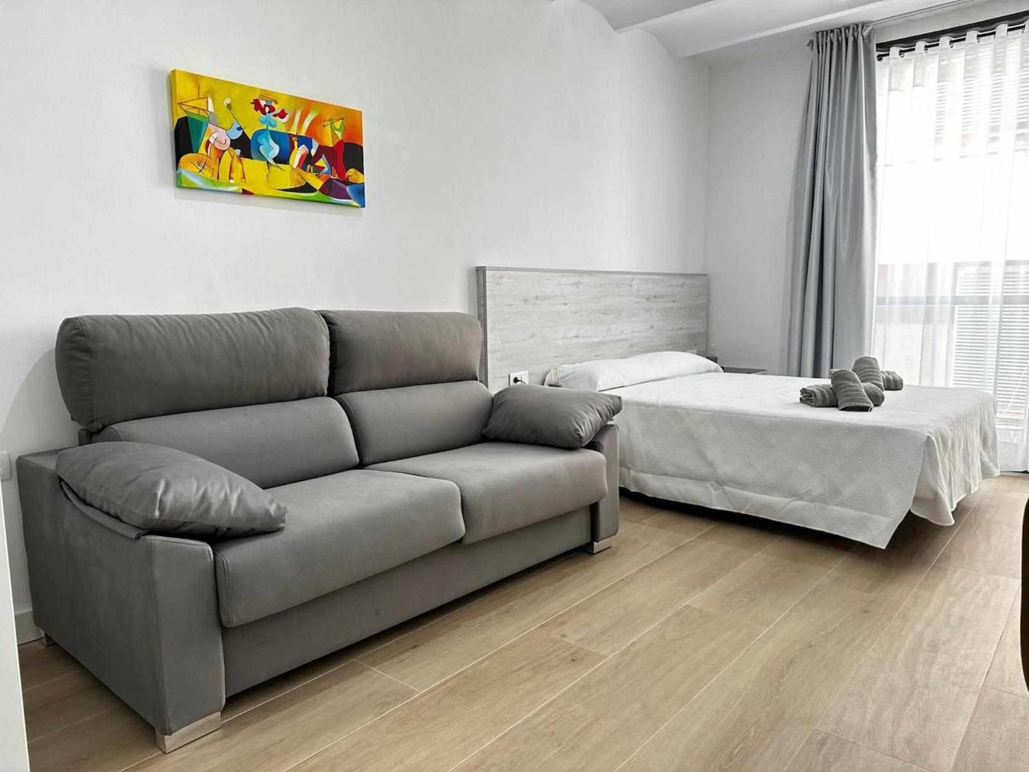 A H Rentals Picasso apartamento