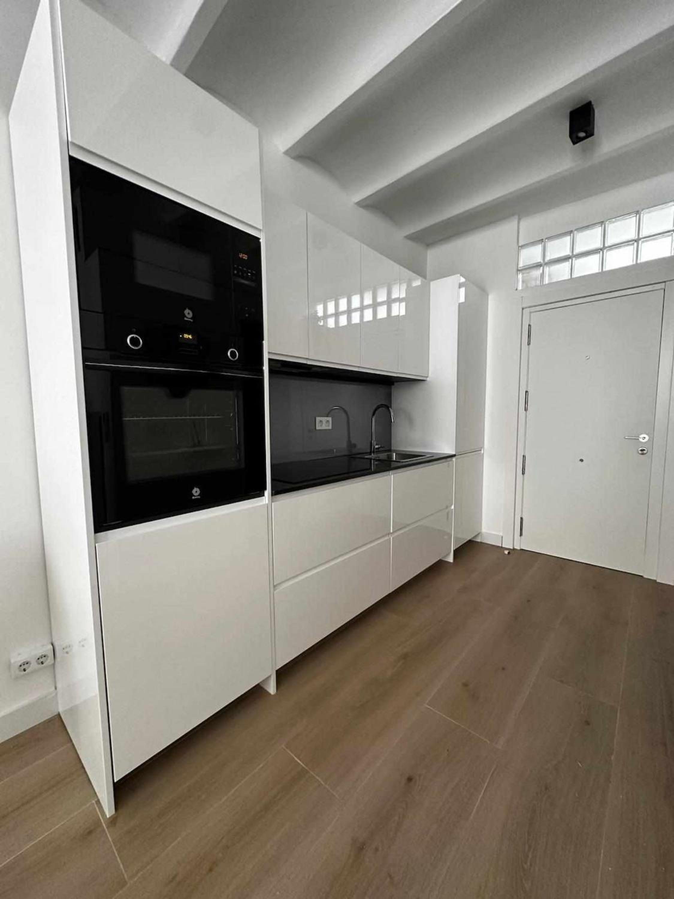 A H Rentals Picasso apartamento