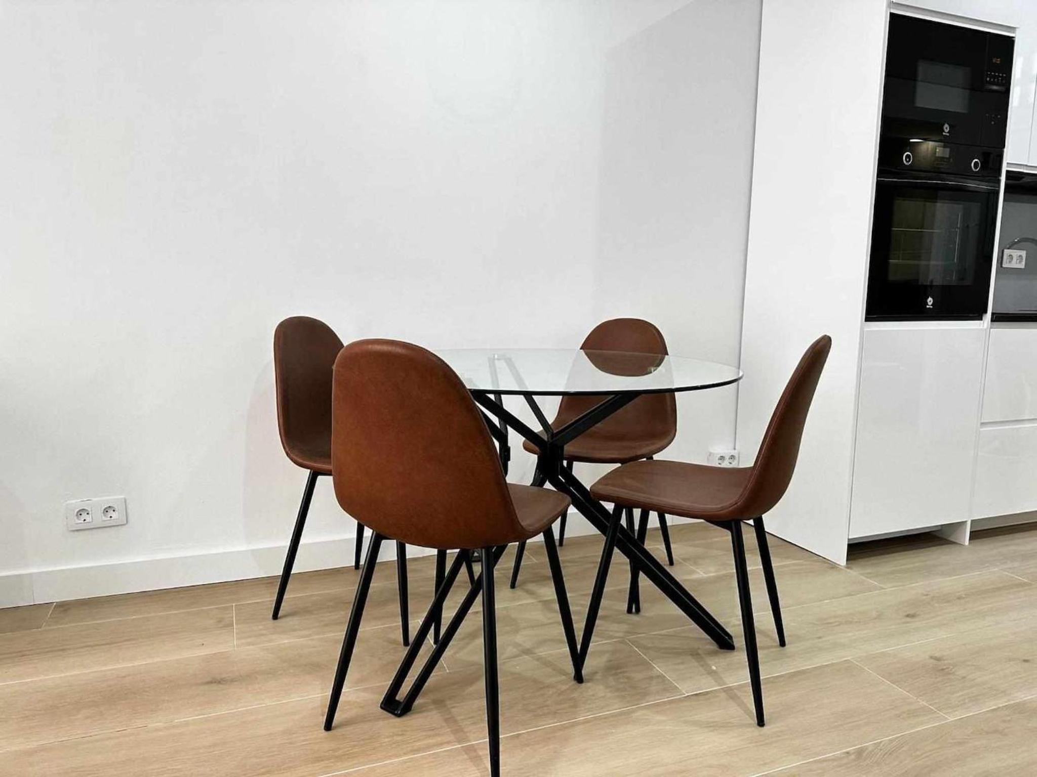 A H Rentals Picasso apartamento