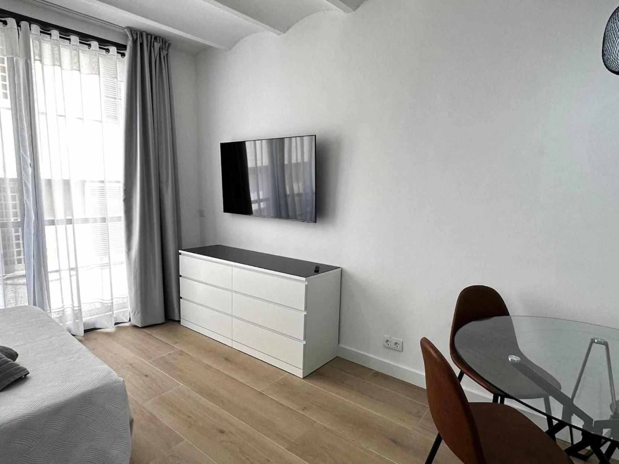 A H Rentals Picasso apartamento