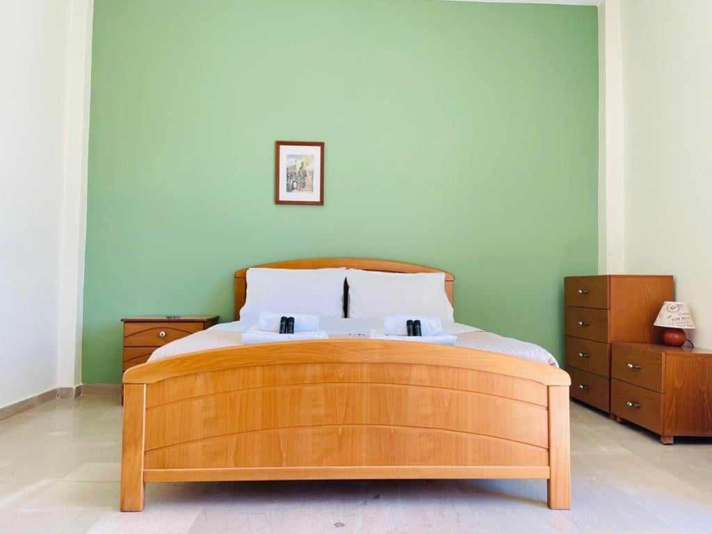 Exclusive Alexandra Apartments view 5