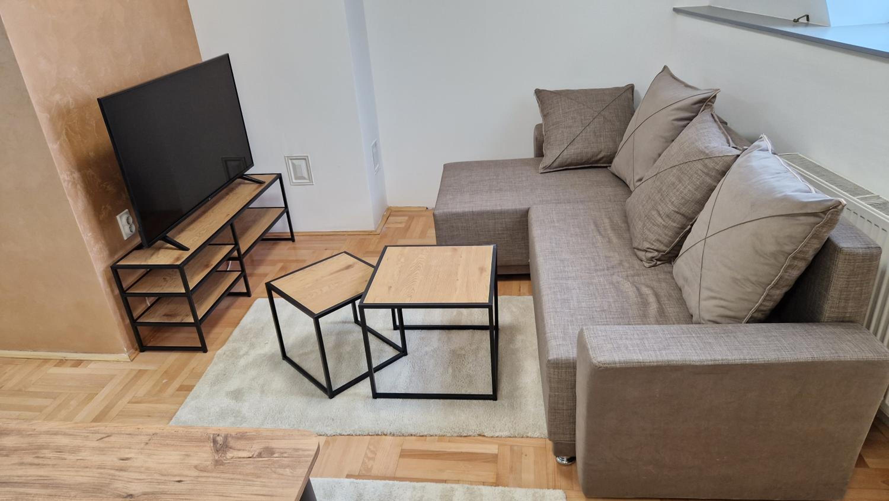 Modern Studio in Nis view 2