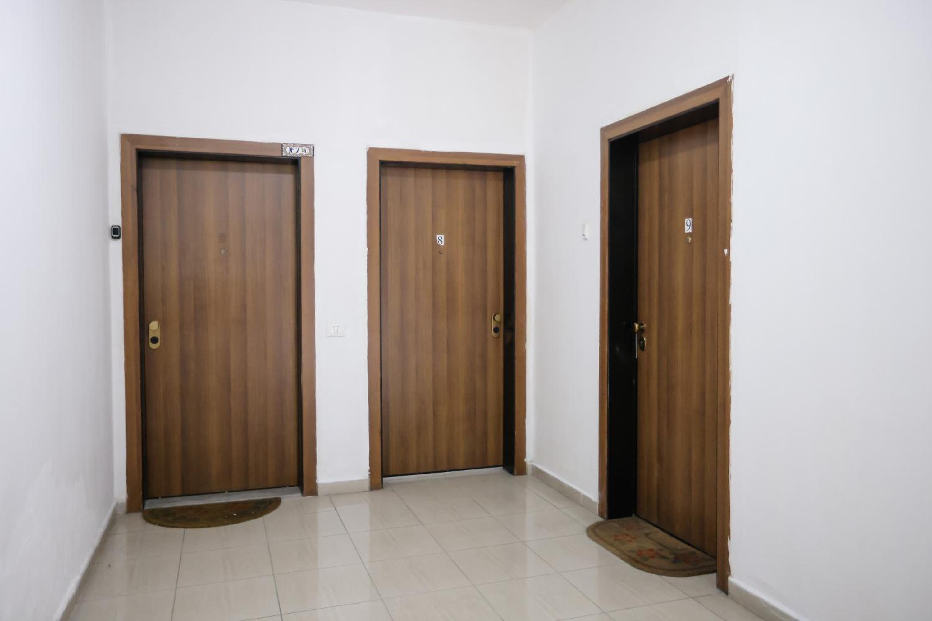 Cozy Flat Near the Air Albania Stadium