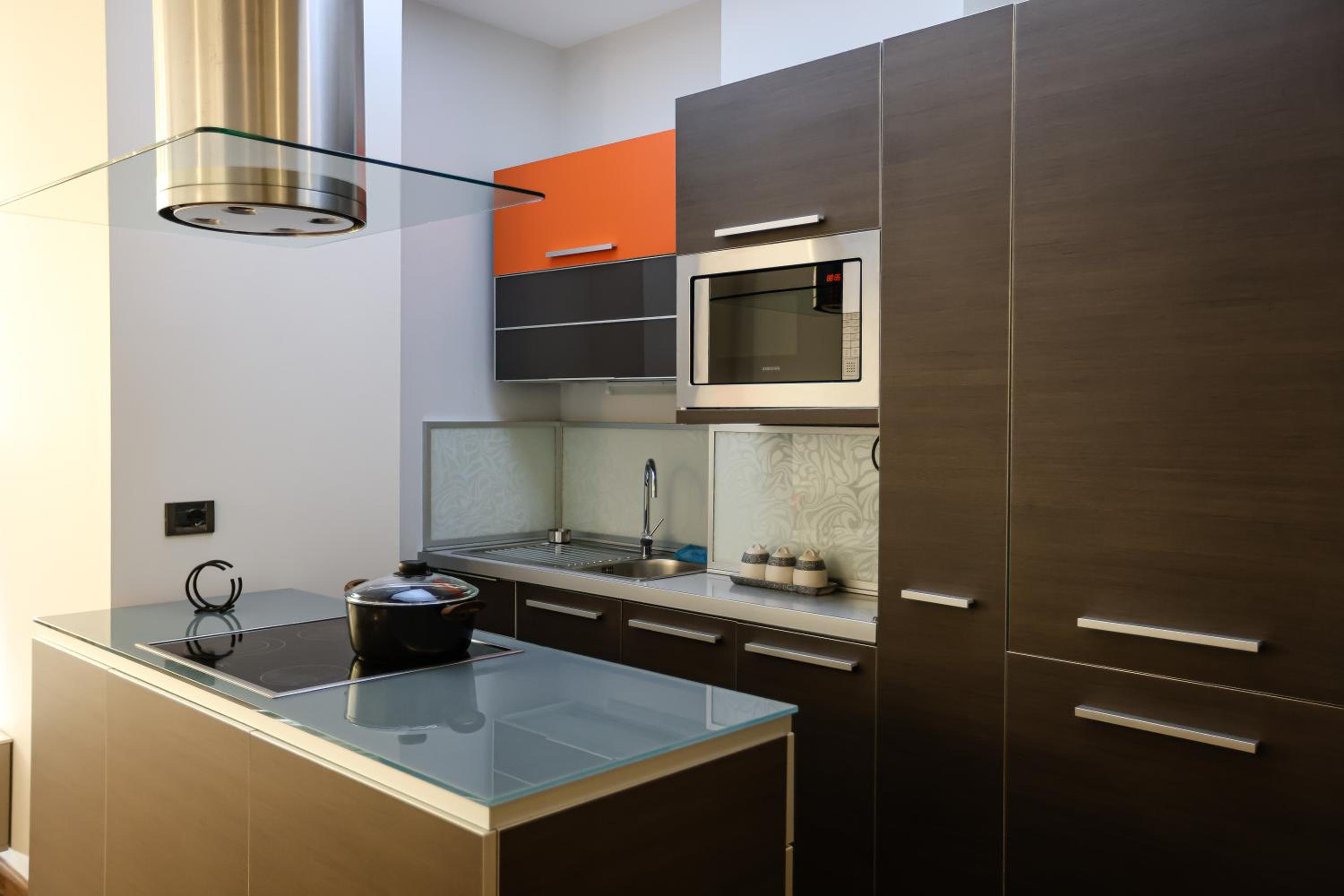 Cozy Flat Near the Air Albania Stadium