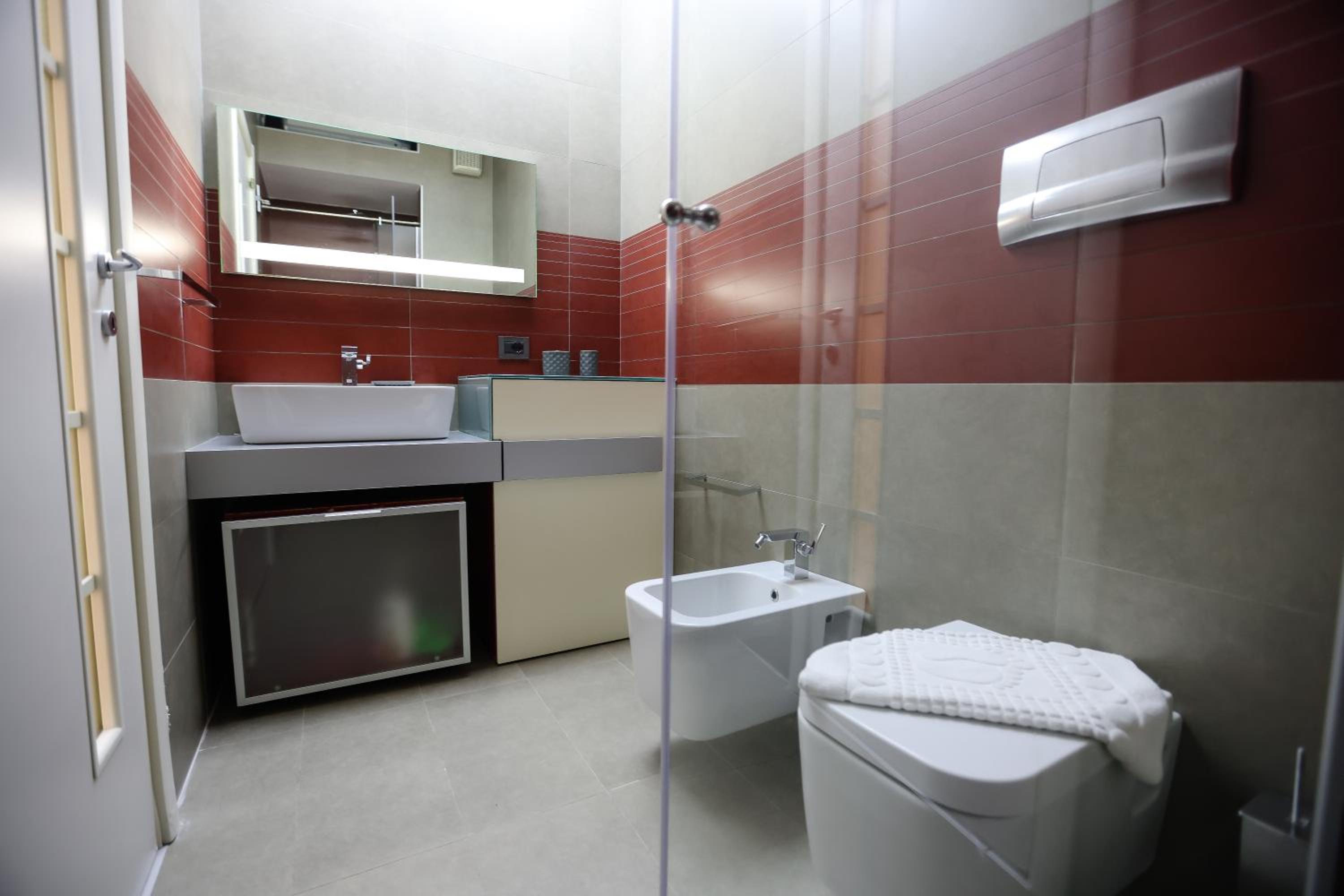 Cozy Flat Near the Air Albania Stadium