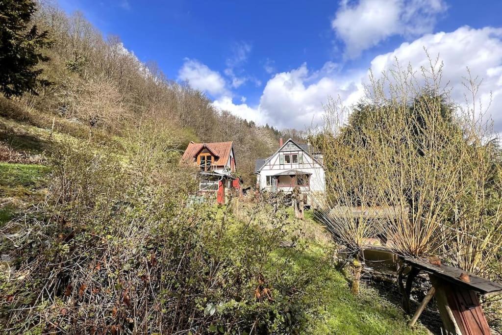 Schönes Forsthaus mitten in der Natur