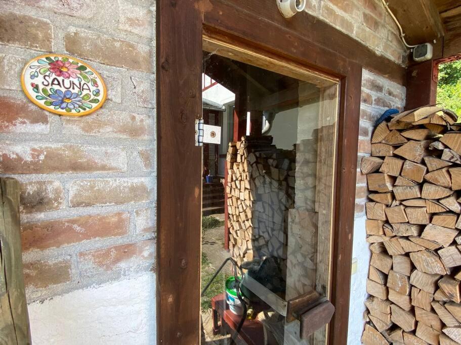 Schönes Forsthaus mitten in der Natur