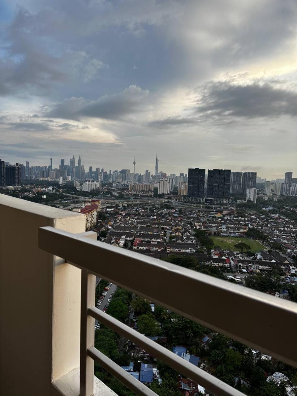 HOMESTAY SENTUL KUALA LUMPUR VIEW KLCC